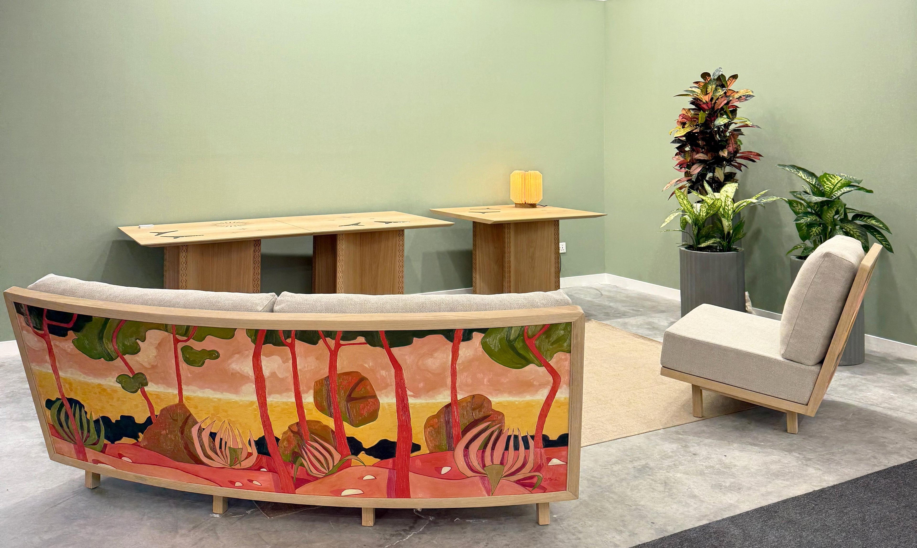 https://a.1stdibscdn.com/soleia-sofa-for-sale-picture-5/f_102002/f_430548621736246586363/__master.jpg