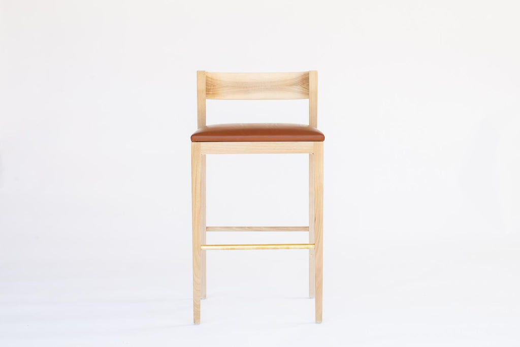 https://a.1stdibscdn.com/walnut-counter-stool-with-leather-upholstery-in-black-or-brown-leather-for-sale-picture-2/f_54442/f_211070521603409751679/mattwier_aumont1019_17_webres_master.jpg