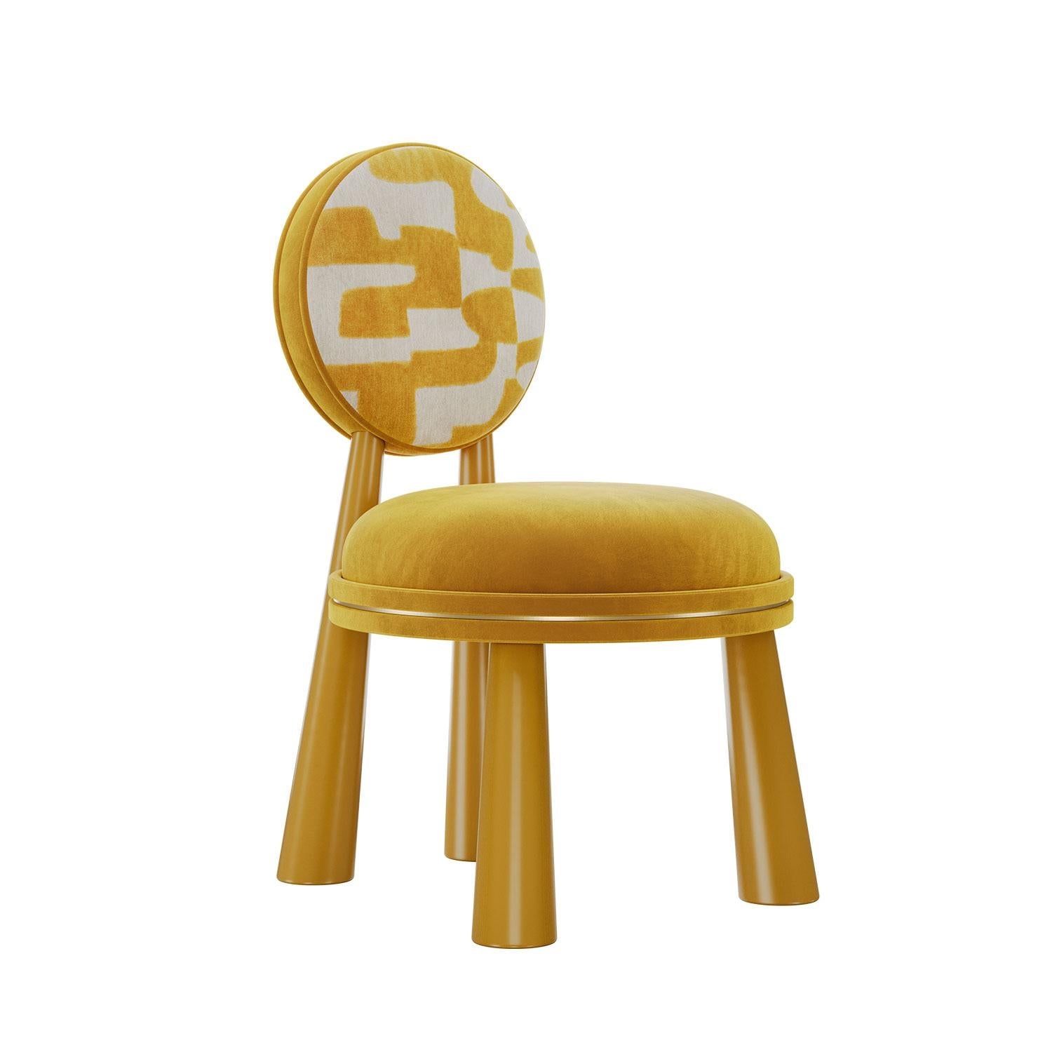 https://a.1stdibscdn.com/21st-century-geometric-mouline-chair-in-velvet-jacquard-by-mavo-atelier-for-sale-picture-2/f_106712/f_472645021761758685256/mavo_atelier_mouline_dining_chair_yellow_1_master.jpg