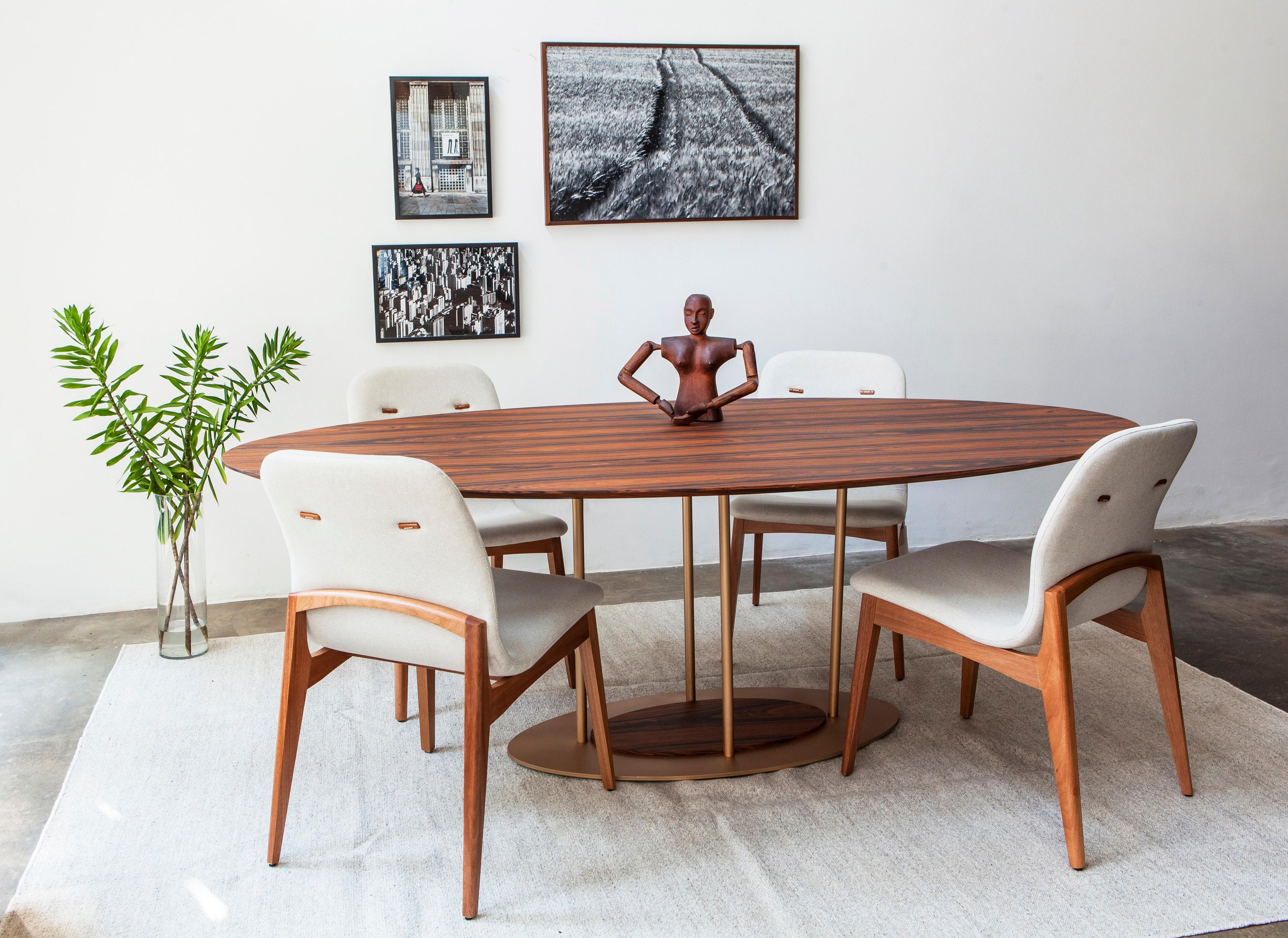 https://a.1stdibscdn.com/pilar-oval-dining-table-golden-steel-and-pau-ferro-brazilian-wood-for-sale-picture-3/f_33041/f_159966911643659351068/mesa_jantar_Pilar_master.jpg