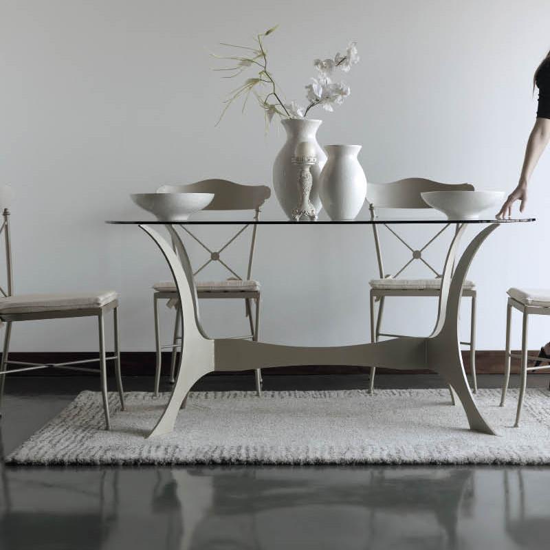 https://a.1stdibscdn.com/patio-or-garden-dining-room-table-in-wrought-iron-with-glass-top-for-sale-picture-4/f_17262/f_108448111550139438971/mesas_forja_apolo_valencia_1__master.jpg
