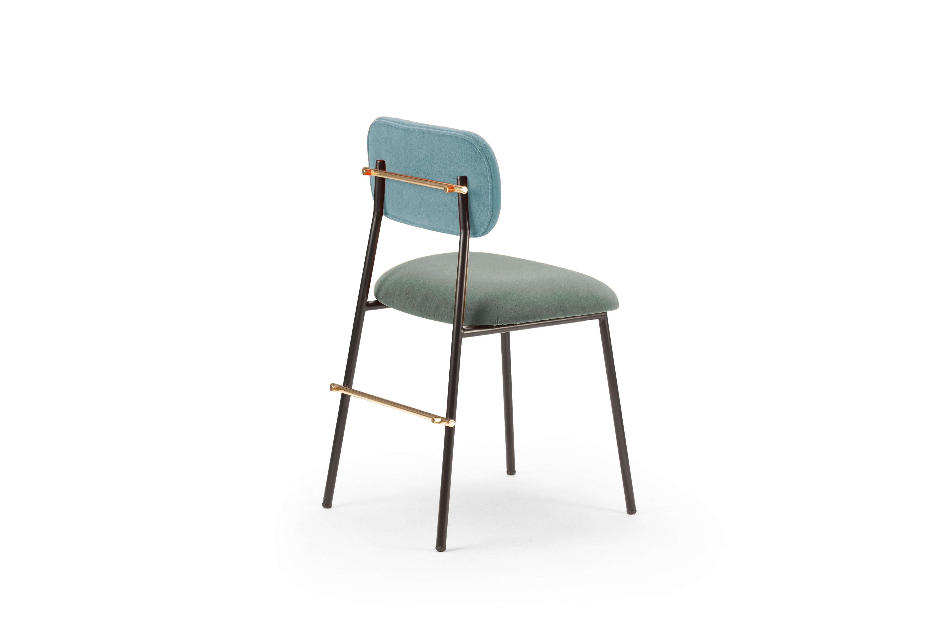 https://a.1stdibscdn.com/contemporary-classic-chair-miami-in-com-with-brass-details-for-sale-picture-11/f_40973/f_274125021737038201118/miami_chair2_c_pia_master.jpg