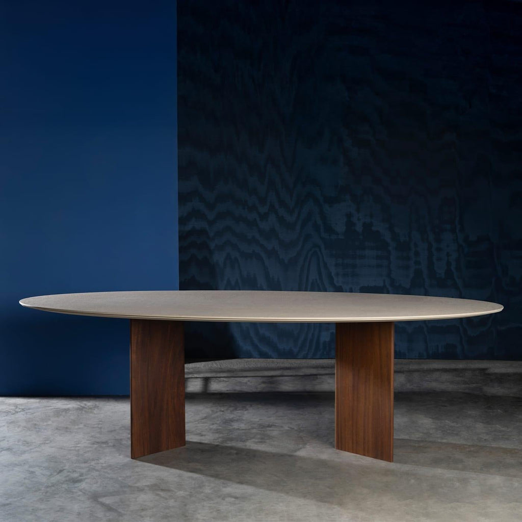 https://a.1stdibscdn.com/chelini-c-iroko-wood-resin-outdoor-dining-table-for-sale-picture-6/f_17062/f_490829421772710366139/mlvvjtm2qvjdwhzcezkwye21lhjh_master.jpg