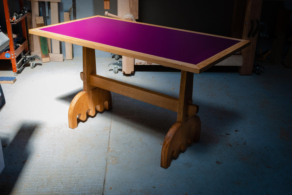 https://a.1stdibscdn.com/refectory-table-solid-oak-with-pink-formica-top-and-wiggly-feet-handmade-for-sale-picture-3/f_81202/f_346646421686221867862/mm_Table_Pink_02_master.jpg