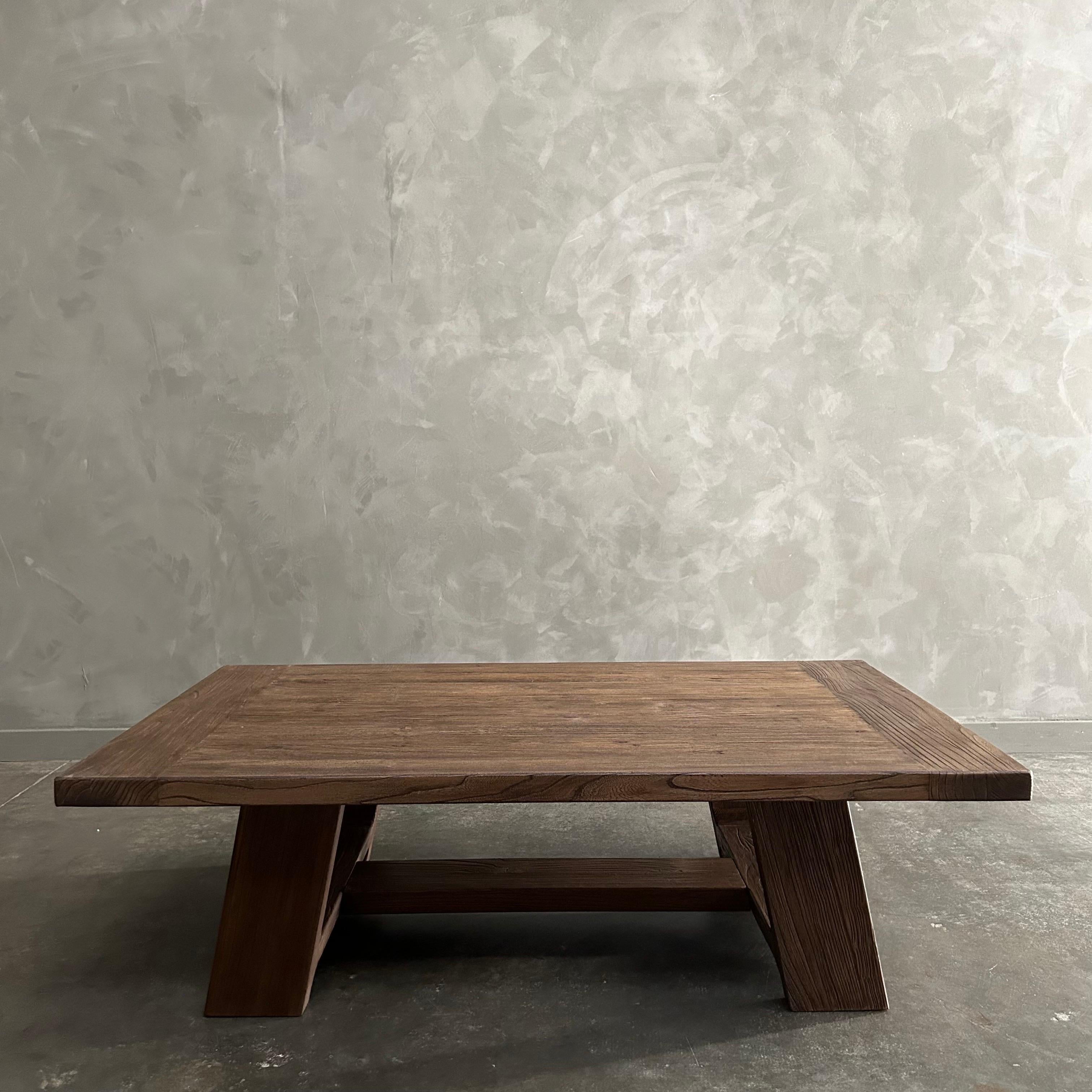 https://a.1stdibscdn.com/reclaimed-elm-wood-coffee-table-in-walnut-finish-for-sale-picture-5/f_18223/f_468886121759354744898/mobilejpegupload_0325F9D26F6B45FCB05A8FD1085E1E7D_master.jpg