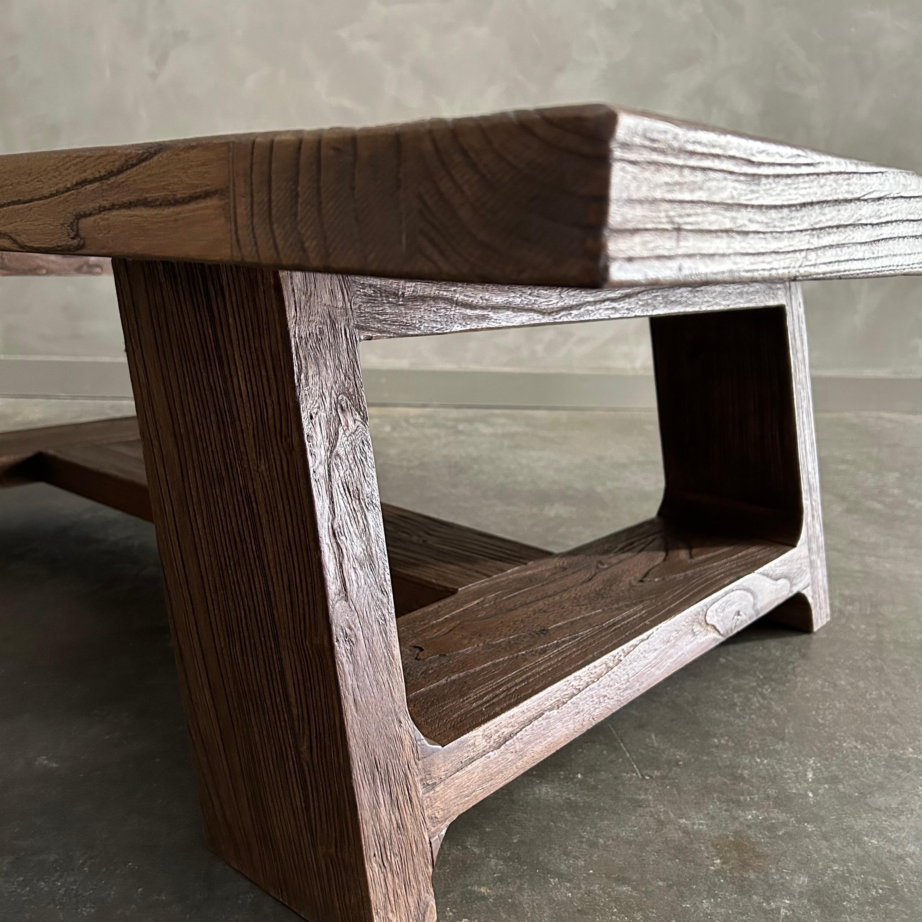 https://a.1stdibscdn.com/reclaimed-elm-wood-coffee-table-in-walnut-finish-for-sale-picture-7/f_18223/f_468886121759354746207/mobilejpegupload_04AB0AD3CAB848F4943B5C796878D3B3_master.jpg