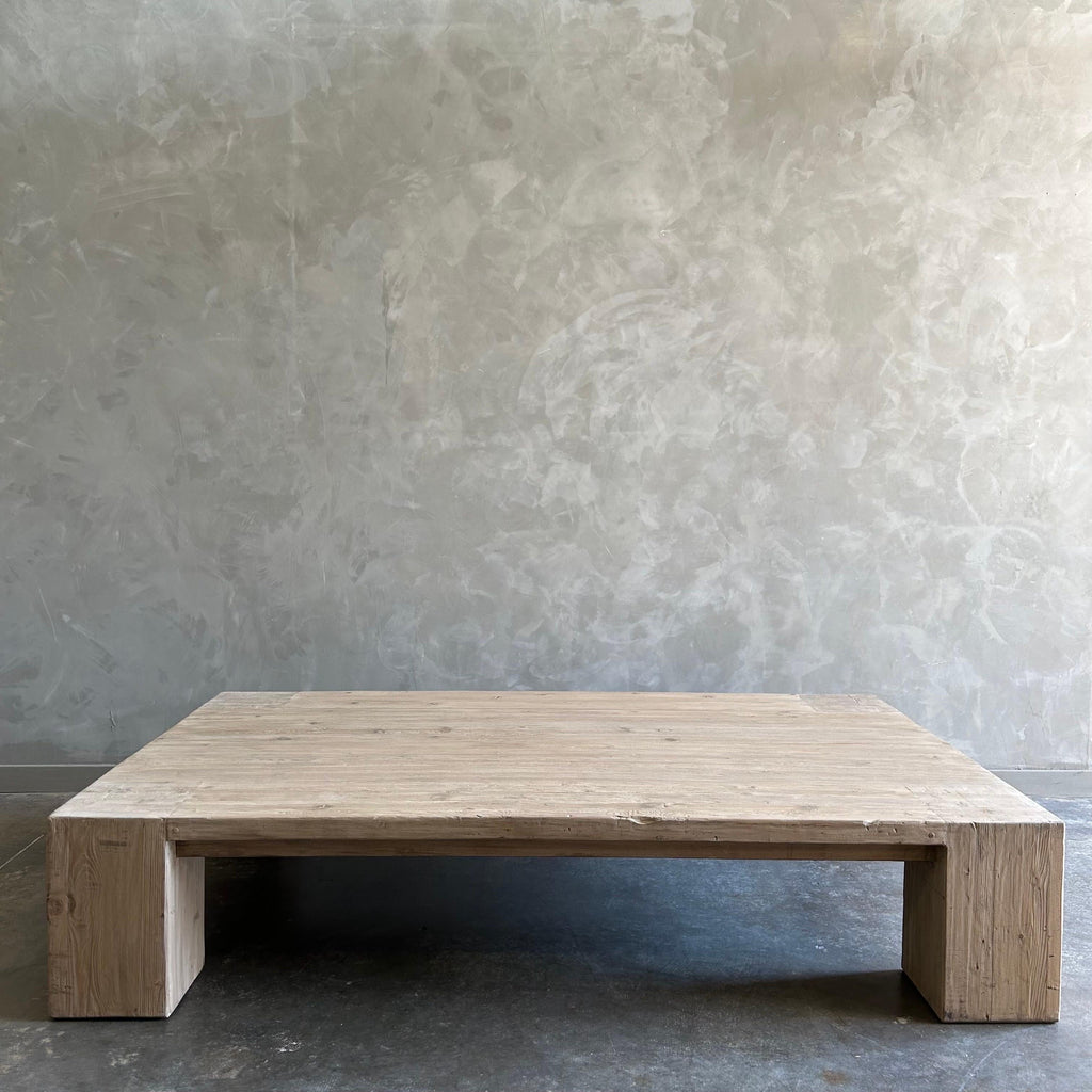 https://a.1stdibscdn.com/custom-x-large-elm-wood-beam-coffee-table-in-natural-for-sale-picture-2/f_18223/f_451464121747955032825/mobilejpegupload_095248A41E4445F49AE91B69FCCB7866_master.jpg