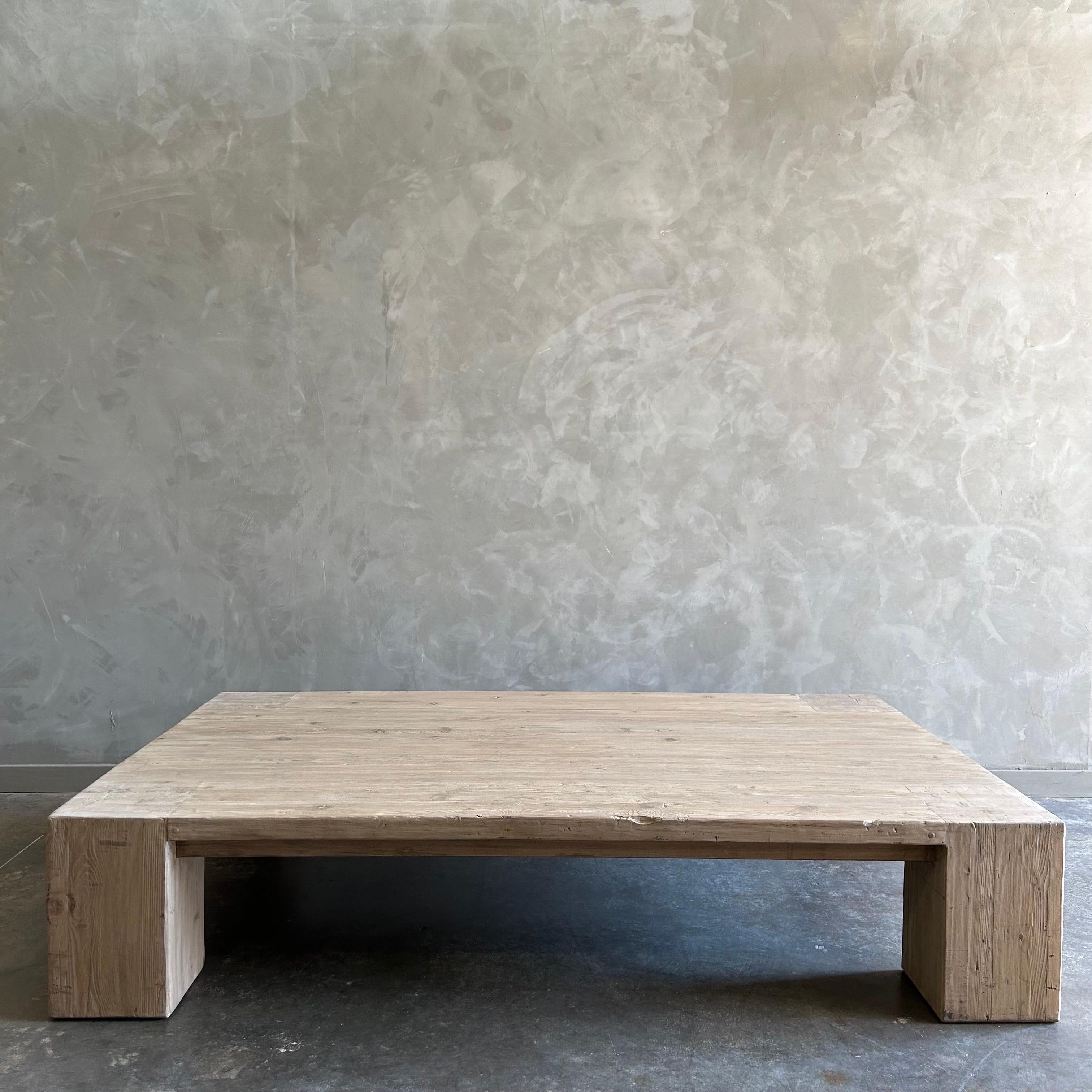 https://a.1stdibscdn.com/custom-x-large-elm-wood-beam-coffee-table-in-natural-for-sale-picture-2/f_18223/f_451464121747955032825/mobilejpegupload_095248A41E4445F49AE91B69FCCB7866_master.jpg