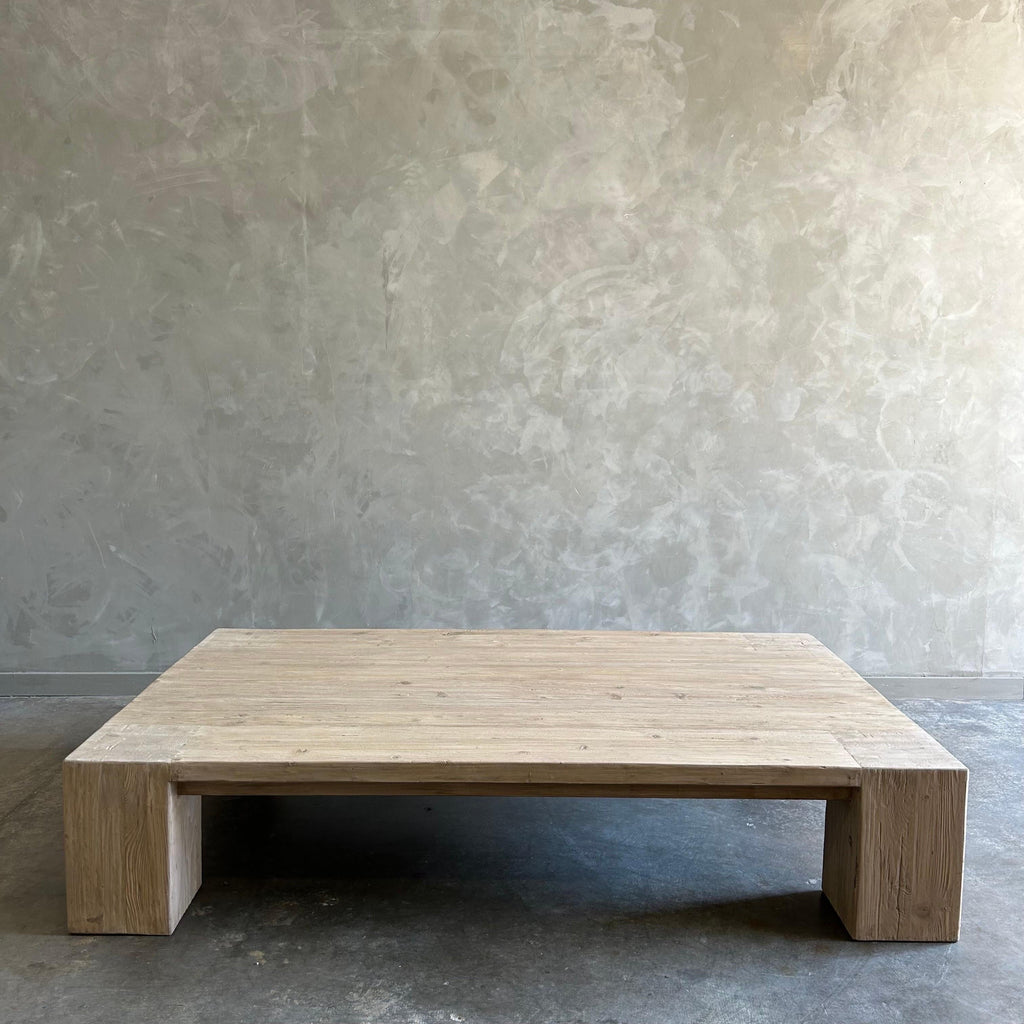 https://a.1stdibscdn.com/custom-x-large-elm-wood-beam-coffee-table-in-natural-for-sale-picture-6/f_18223/f_451464121747955035618/mobilejpegupload_17381B0D480B4F079588BCD772DBBB69_master.jpg
