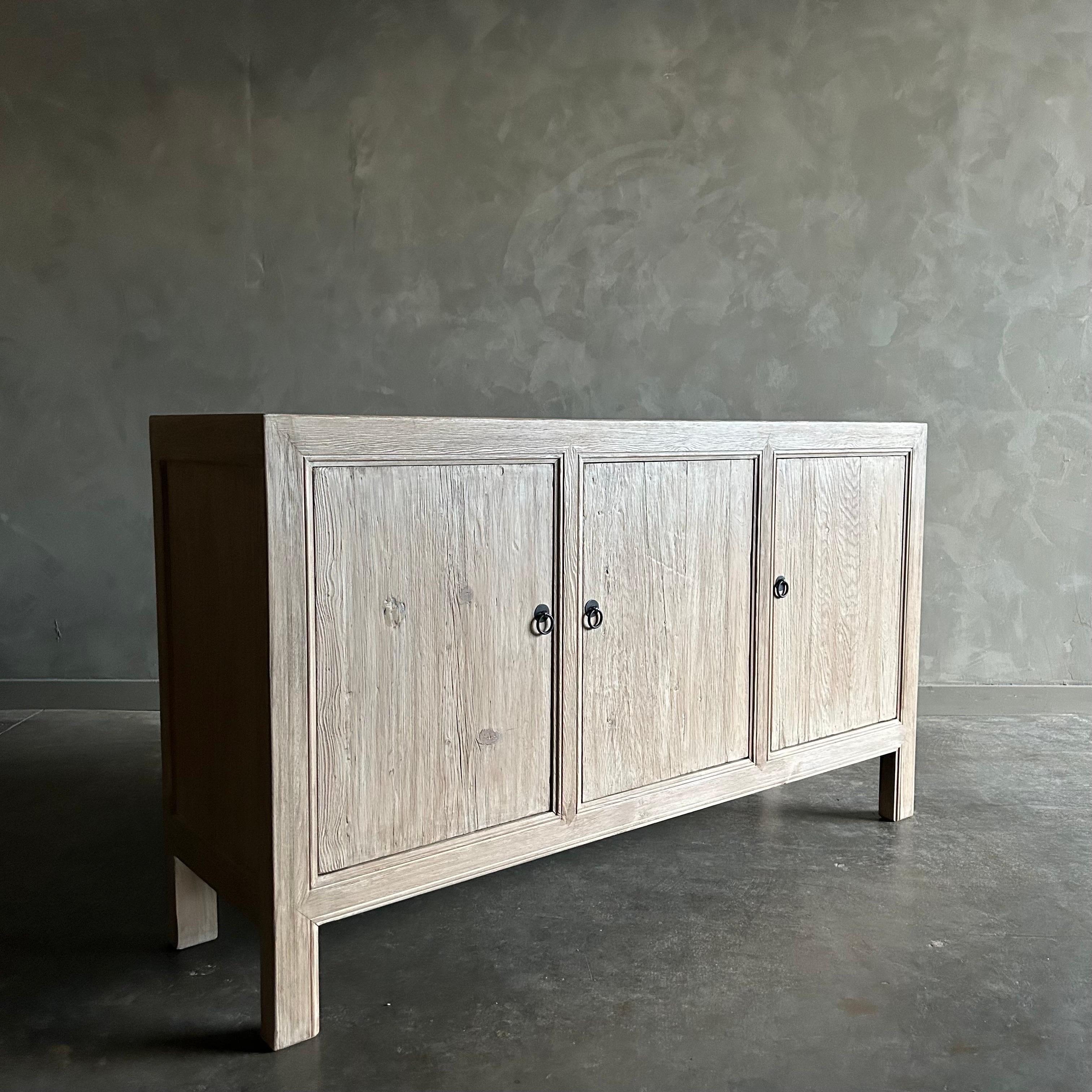 https://a.1stdibscdn.com/custom-made-elm-wood-3-door-buffet-cabinet-for-sale-picture-3/f_18223/1702784407013/mobilejpegupload_1B18784140C04C66A42BF9A9791E29B0_master.jpg