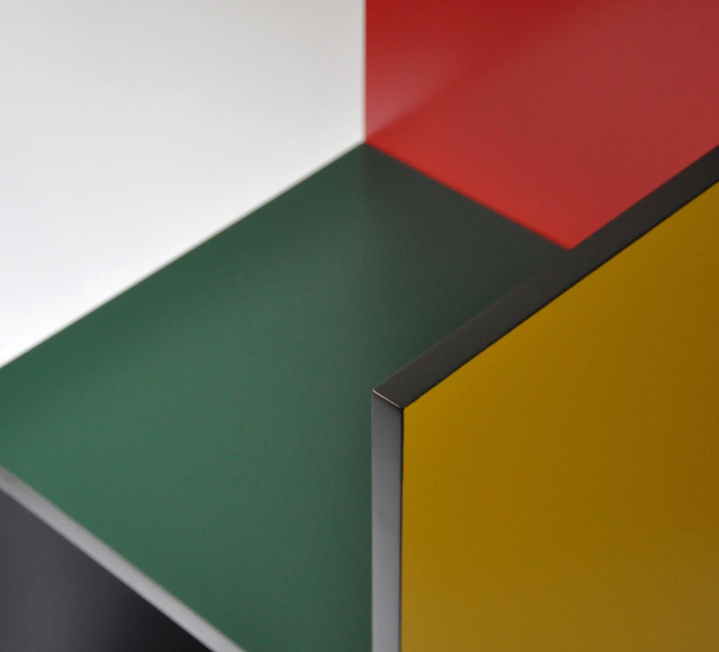 https://a.1stdibscdn.com/avant-garde-chair-bauhaus-style-one-arm-color-of-your-choice-for-sale-picture-2/f_31233/f_137510621550762600872/mobilejpegupload_1ECC436969B7454BB4D3858610FC724C_master.jpg