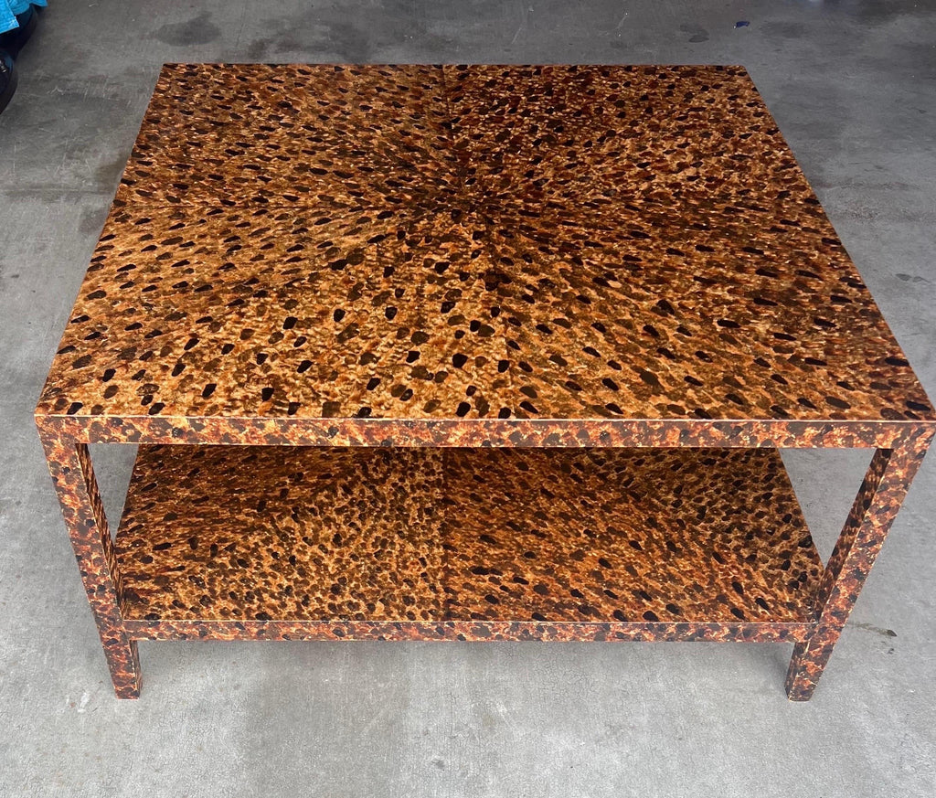 https://a.1stdibscdn.com/custom-hand-painted-cocktail-table-in-faux-tortoiseshell-finish-for-sale-picture-4/f_51881/1688564987665/mobilejpegupload_1F8389079F9B4B64AE042E1512DDBB58_master.jpg