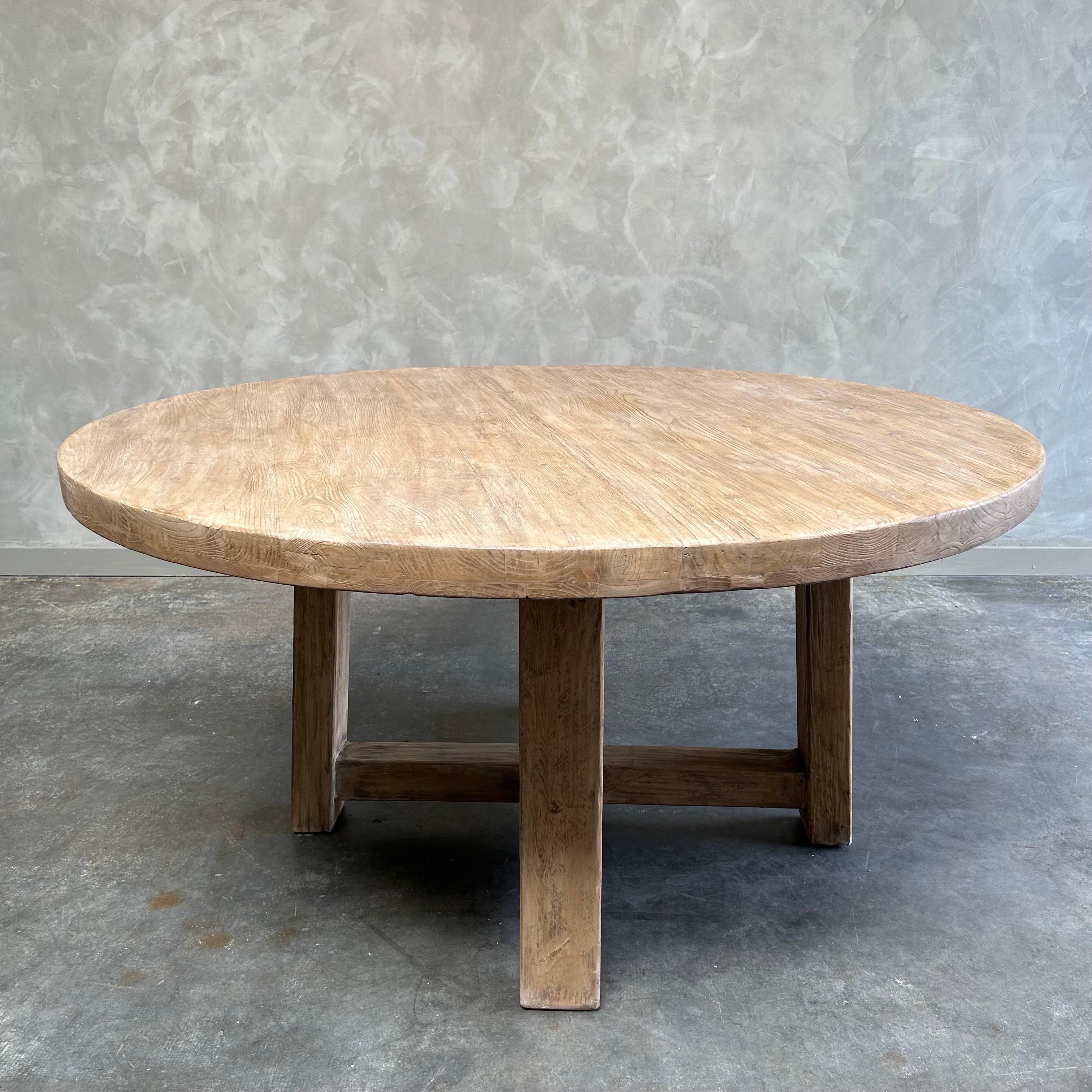 https://a.1stdibscdn.com/custom-made-reclaimed-elm-wood-round-dining-table-59-for-sale-picture-6/f_18223/1686882398929/mobilejpegupload_204954AD638B4020A0D65D580ACA3D55_master.jpg
