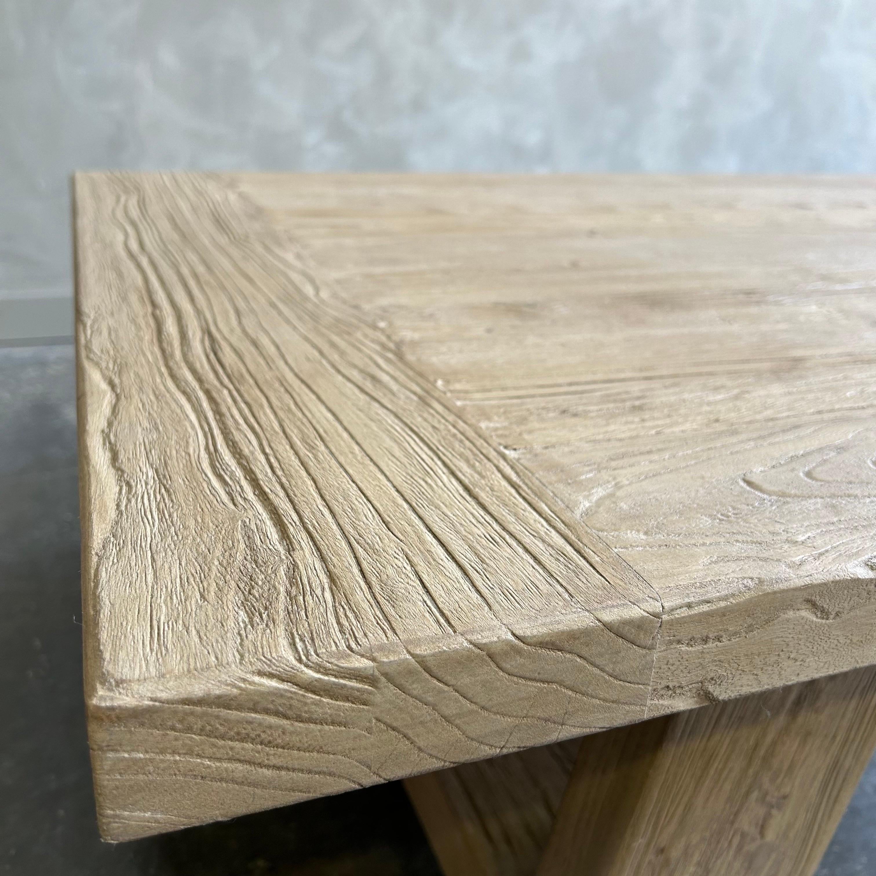 https://a.1stdibscdn.com/reclaimed-elm-wood-coffee-table-for-sale-picture-6/f_18223/f_492966321773945291223/mobilejpegupload_345135E2CA304C23A37CDBBC87063219_master.jpg