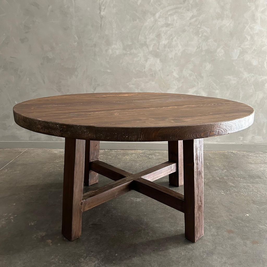https://a.1stdibscdn.com/custom-made-reclaimed-elm-wood-round-dining-table-60-for-sale-picture-7/f_18223/f_408801521722522684298/mobilejpegupload_3CD0FCFD59D749B39BEDDBC96A6A691E_master.jpg