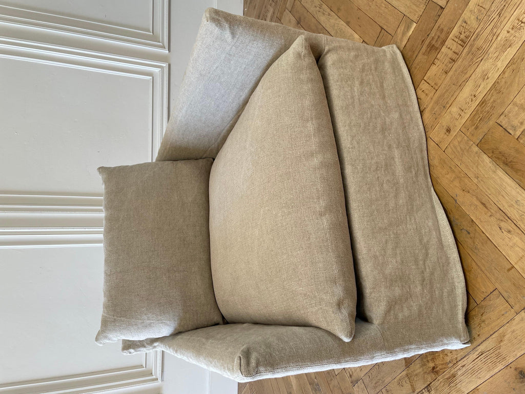 https://a.1stdibscdn.com/custom-swivel-chair-slip-covered-in-a-heavy-flax-stone-washed-linen-for-sale-picture-15/f_18223/1660770729675/mobilejpegupload_3CE6C06B46534F2FBA7CE471C1082B15_master.jpg
