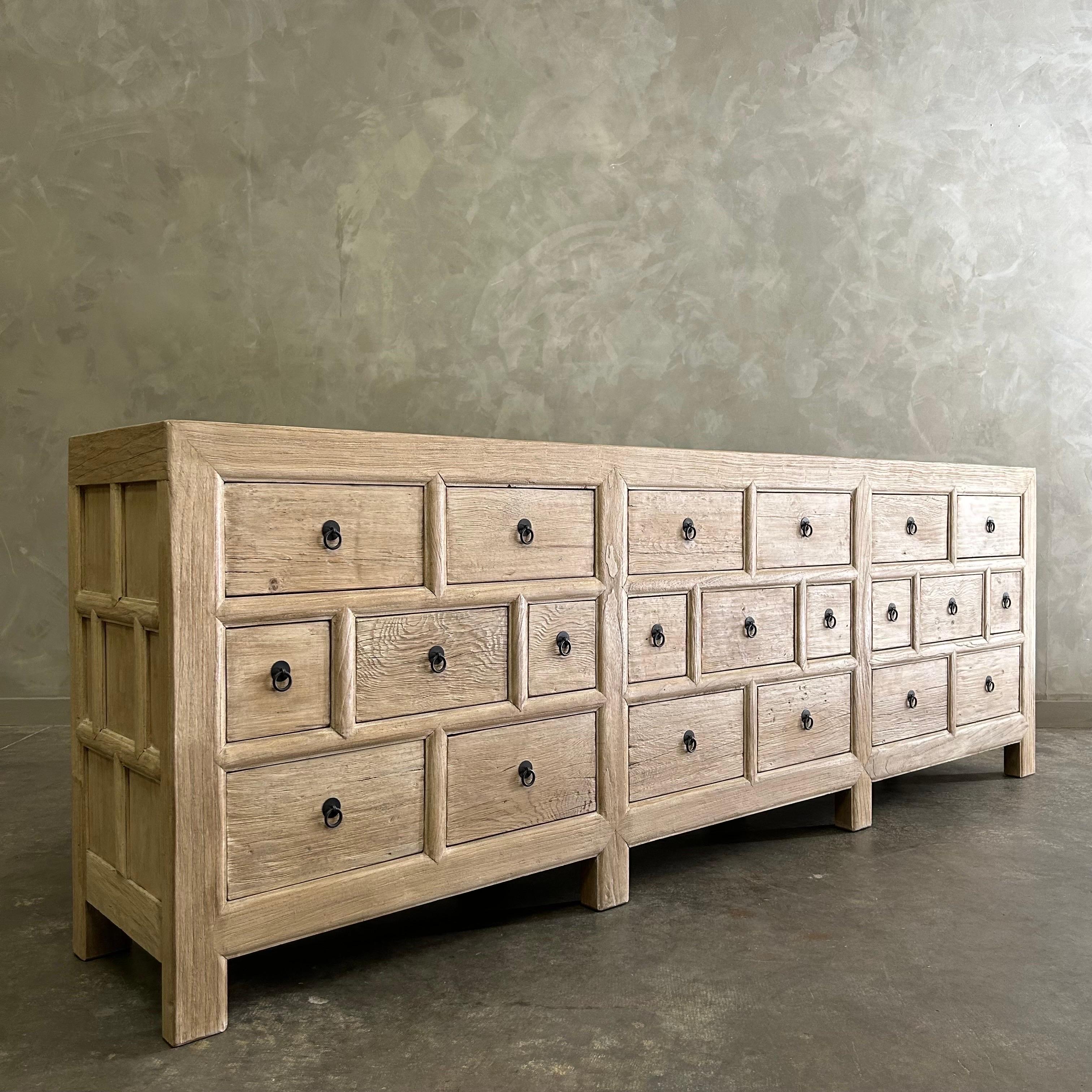 https://a.1stdibscdn.com/custom-made-elm-wood-apothecary-style-cabinet-in-natural-finish-for-sale-picture-14/f_18223/1702782128574/mobilejpegupload_3DF1A10B78D9426DAC1B0342E86E06F6_master.jpg