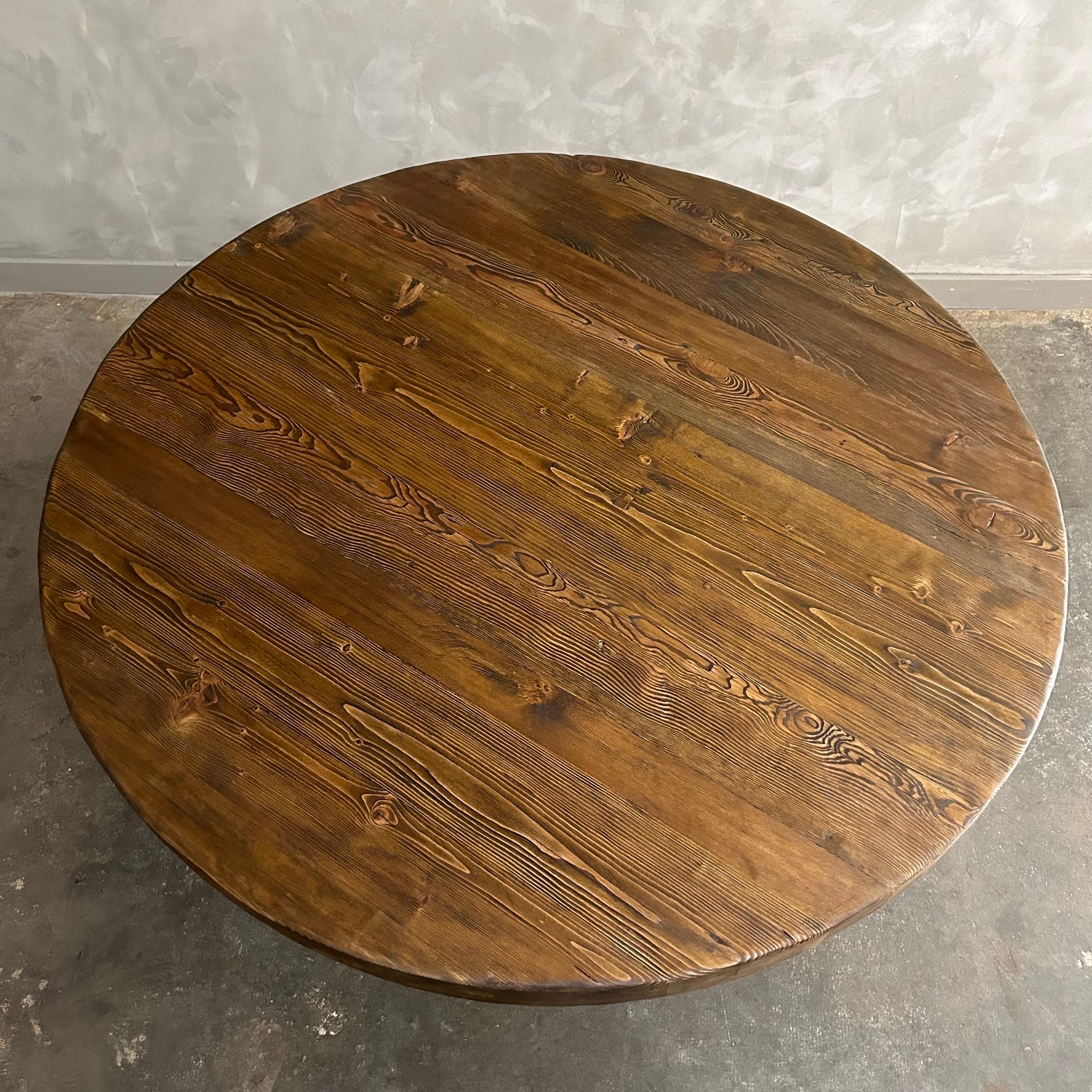 https://a.1stdibscdn.com/custom-reclaimed-elm-wood-dining-table-in-dark-finish-48-for-sale-picture-4/f_18223/f_440328921741893180489/mobilejpegupload_618423165EED4250B4B8835CE850EDE5_master.jpg