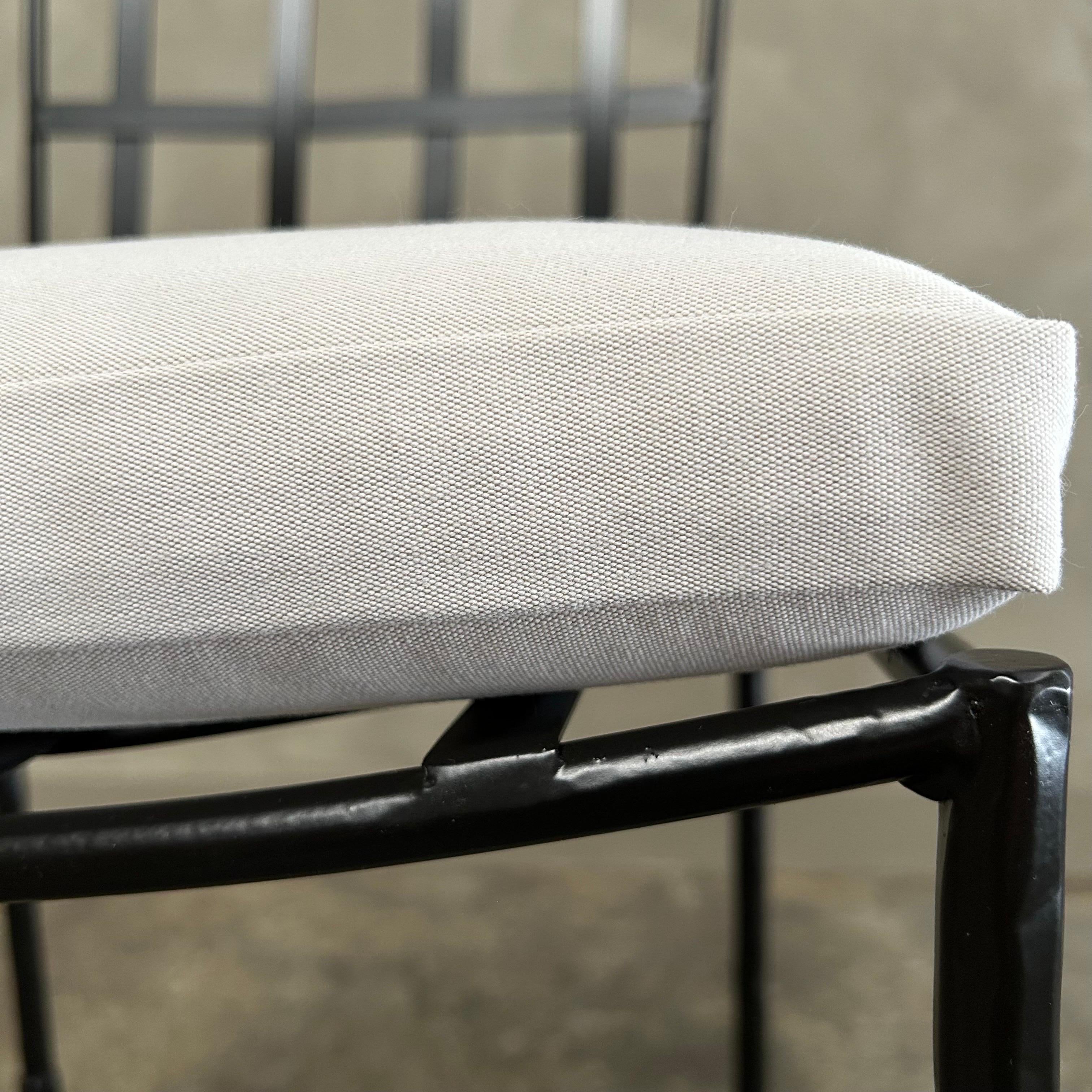 https://a.1stdibscdn.com/custom-made-outdoor-iron-dining-chair-with-sunbrella-cushion-for-sale-picture-8/f_18223/f_482916721768247964546/mobilejpegupload_61F1F901403E4B88A6DE42114D0AC90E_master.jpg