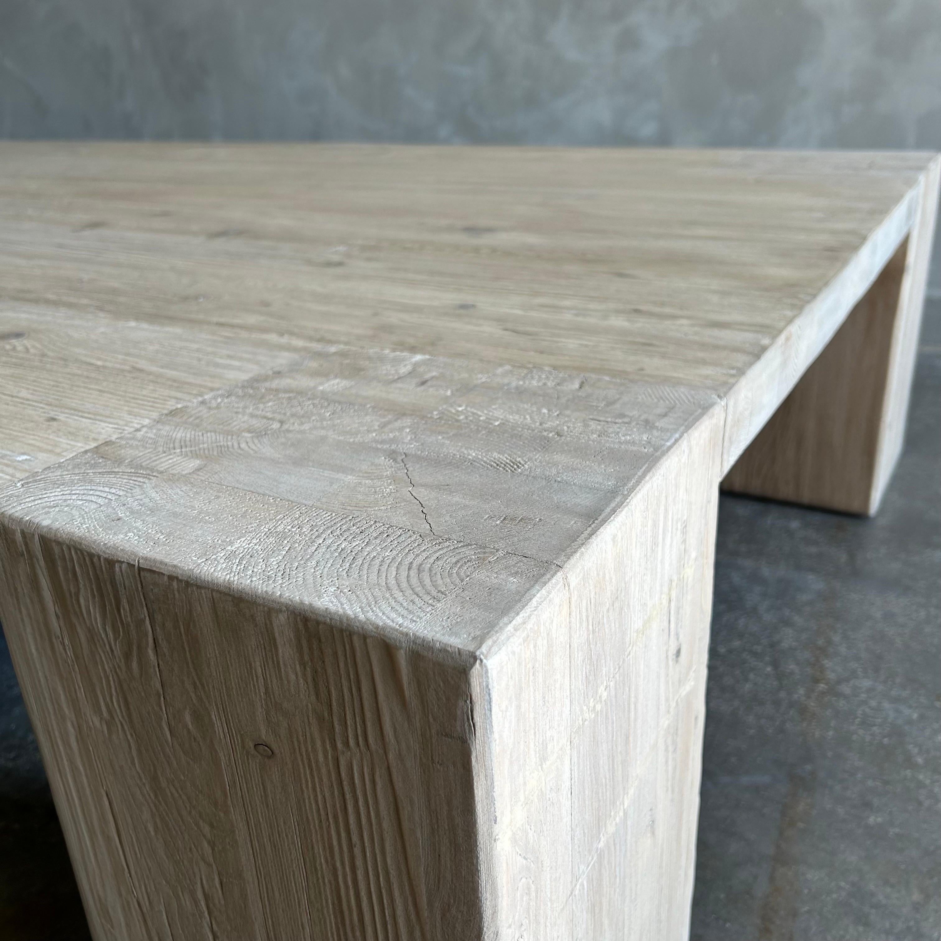 https://a.1stdibscdn.com/custom-x-large-elm-wood-beam-coffee-table-in-natural-for-sale-picture-7/f_18223/f_451464121747955036253/mobilejpegupload_63F177C85A5F4672AD4CF2B6BEA2F2E2_master.jpg