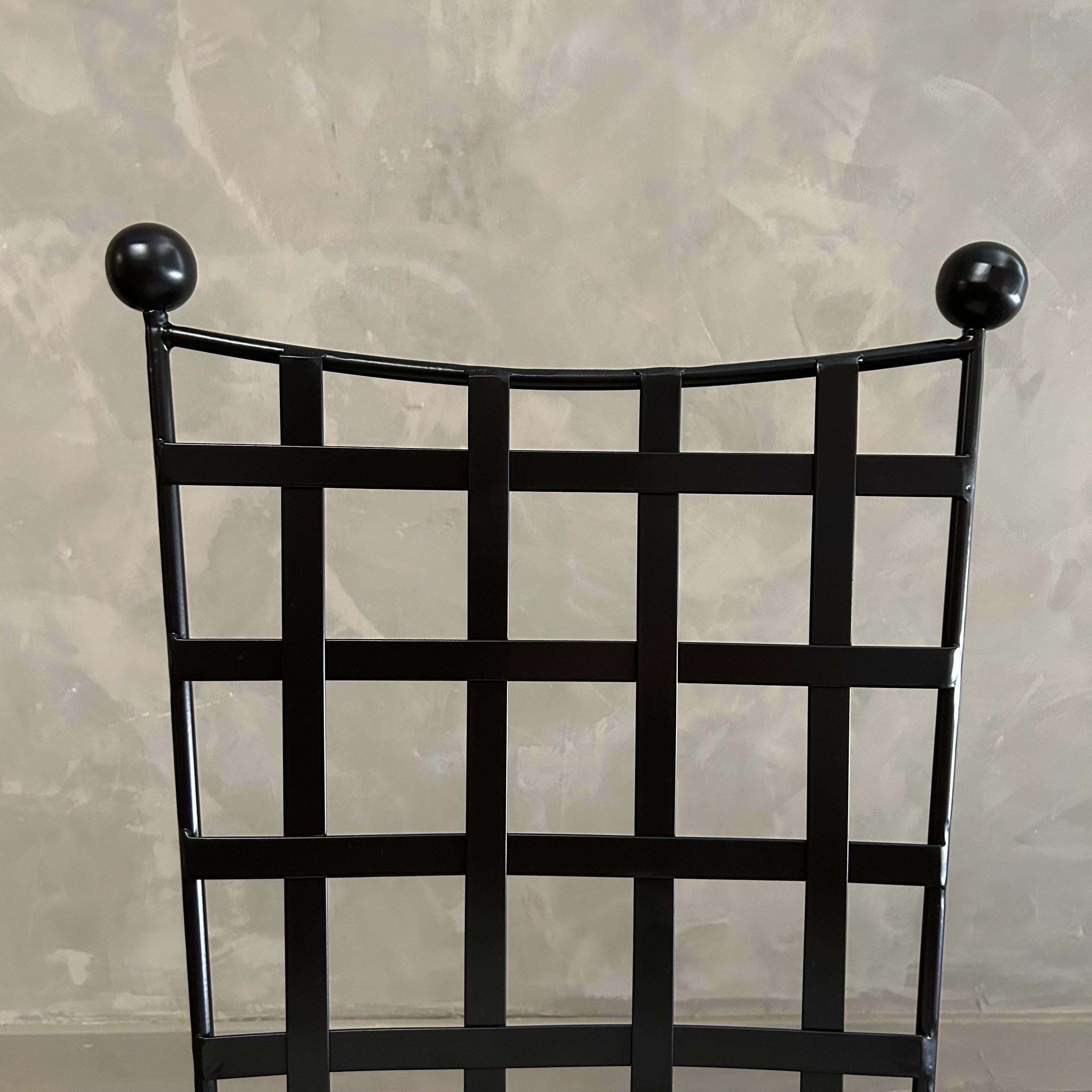 https://a.1stdibscdn.com/custom-made-outdoor-iron-dining-chair-with-sunbrella-cushion-for-sale-picture-6/f_18223/f_482916721768247963136/mobilejpegupload_6566777E5F1648CEAF032F1AB75D3550_master.jpg