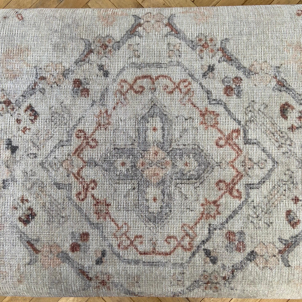 https://a.1stdibscdn.com/custom-made-rug-cube-ottoman-for-sale-picture-8/f_18223/1647545018040/mobilejpegupload_66320829969D4E858A2678ADE2FF9358_master.jpg