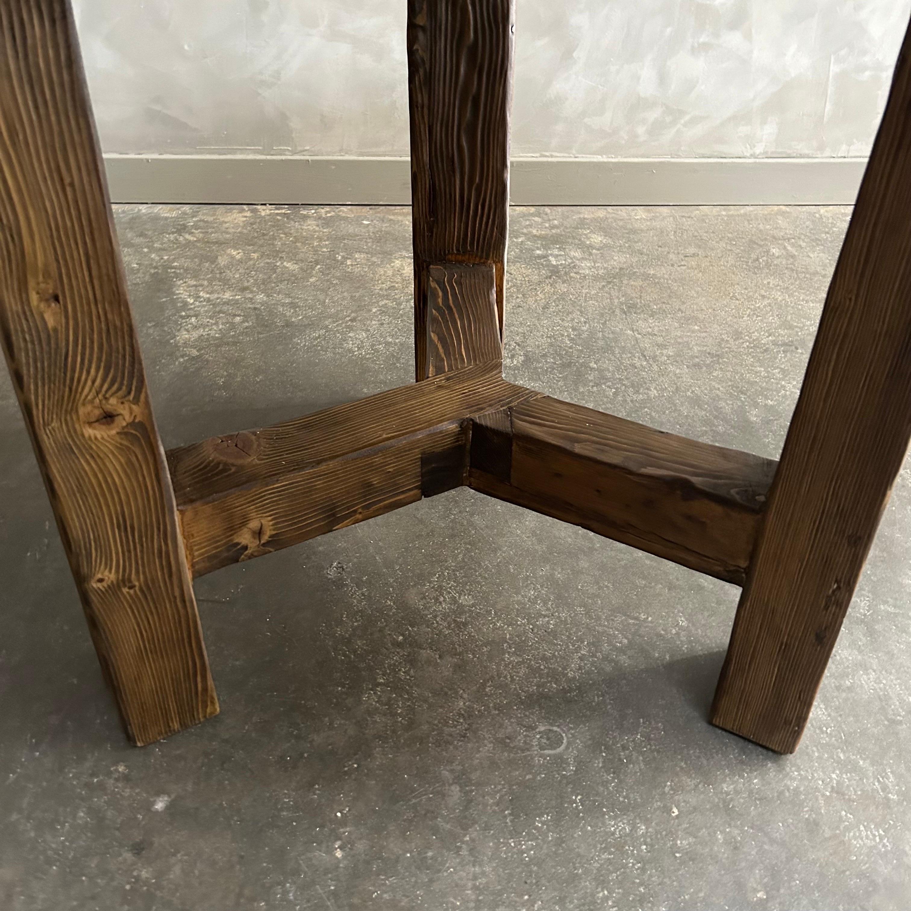 https://a.1stdibscdn.com/custom-reclaimed-elm-wood-dining-table-in-dark-finish-42-for-sale-picture-3/f_18223/f_469021221759435137767/mobilejpegupload_66D4A17E377344739F94A41048187439_master.jpg