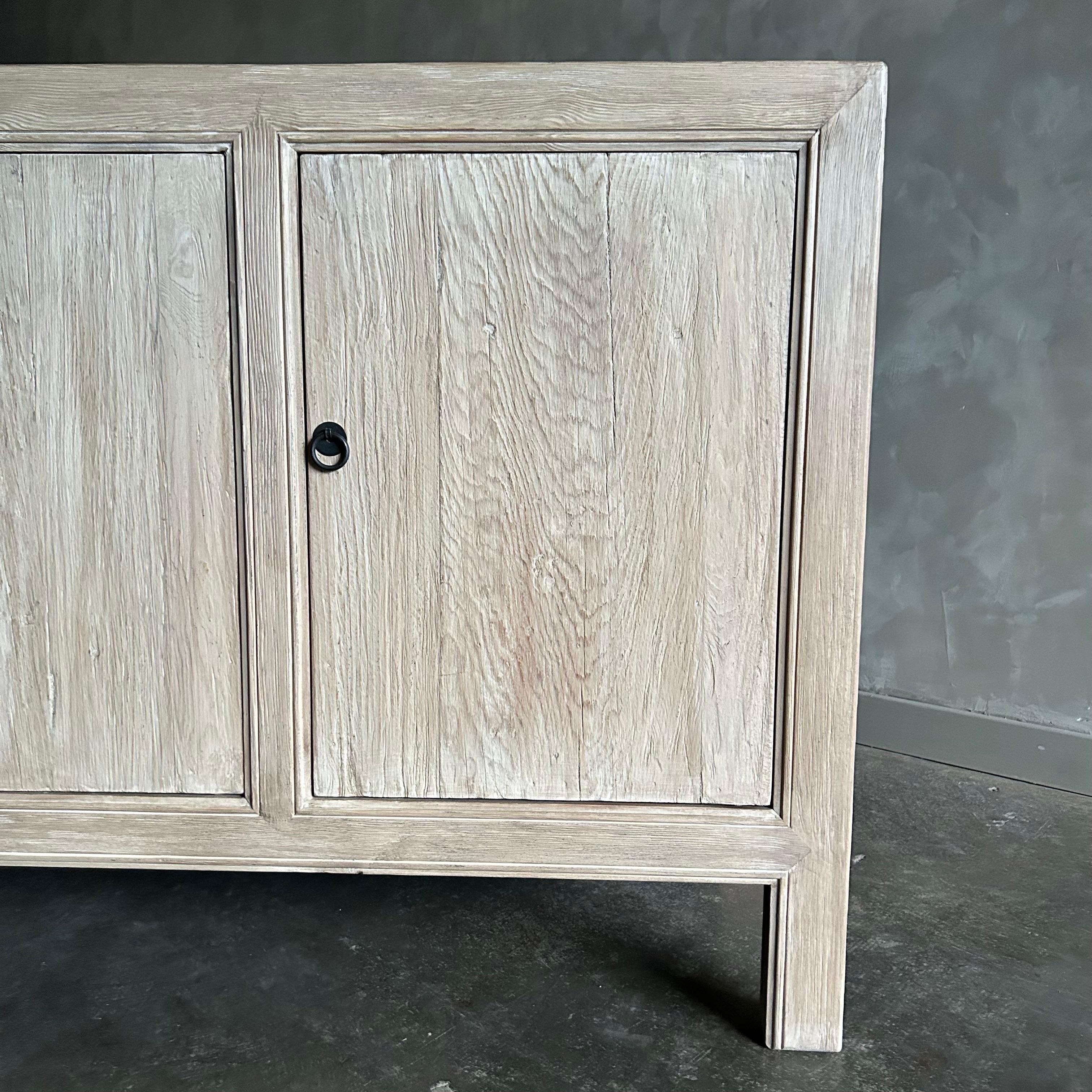 https://a.1stdibscdn.com/custom-made-elm-wood-3-door-buffet-cabinet-for-sale-picture-6/f_18223/1702784467187/mobilejpegupload_6E69D635B6C340819DBAAD508F943D90_master.jpg