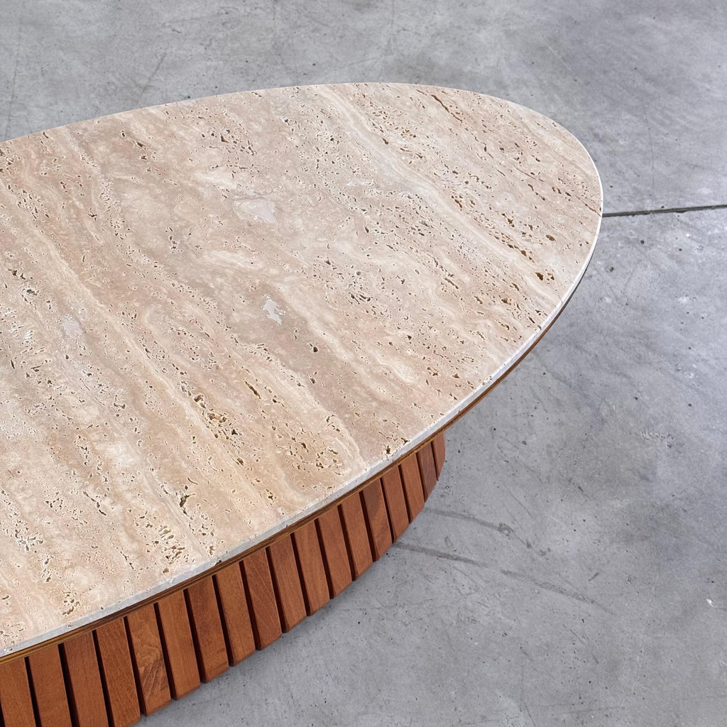 https://a.1stdibscdn.com/oval-travertine-coffee-table-with-ashwood-slatted-base-made-in-italy-for-forme-for-sale-picture-9/f_82562/1748071337211/mobilejpegupload_6F72D90EC8AF467FAC0A14862627DB32_master.jpg