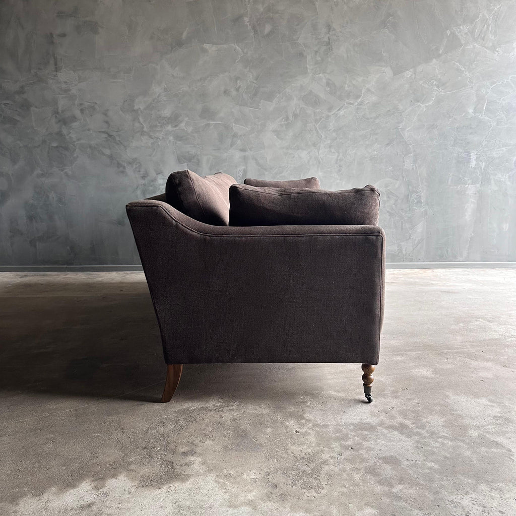 https://a.1stdibscdn.com/rudin-belgian-linen-sofa-with-down-wrapped-seat-cushion-in-cafe-noir-linen-for-sale-picture-5/f_18223/f_422667521731351159151/mobilejpegupload_72C66E5F98CD4F5F99DE26073AADE0CA_master.jpg