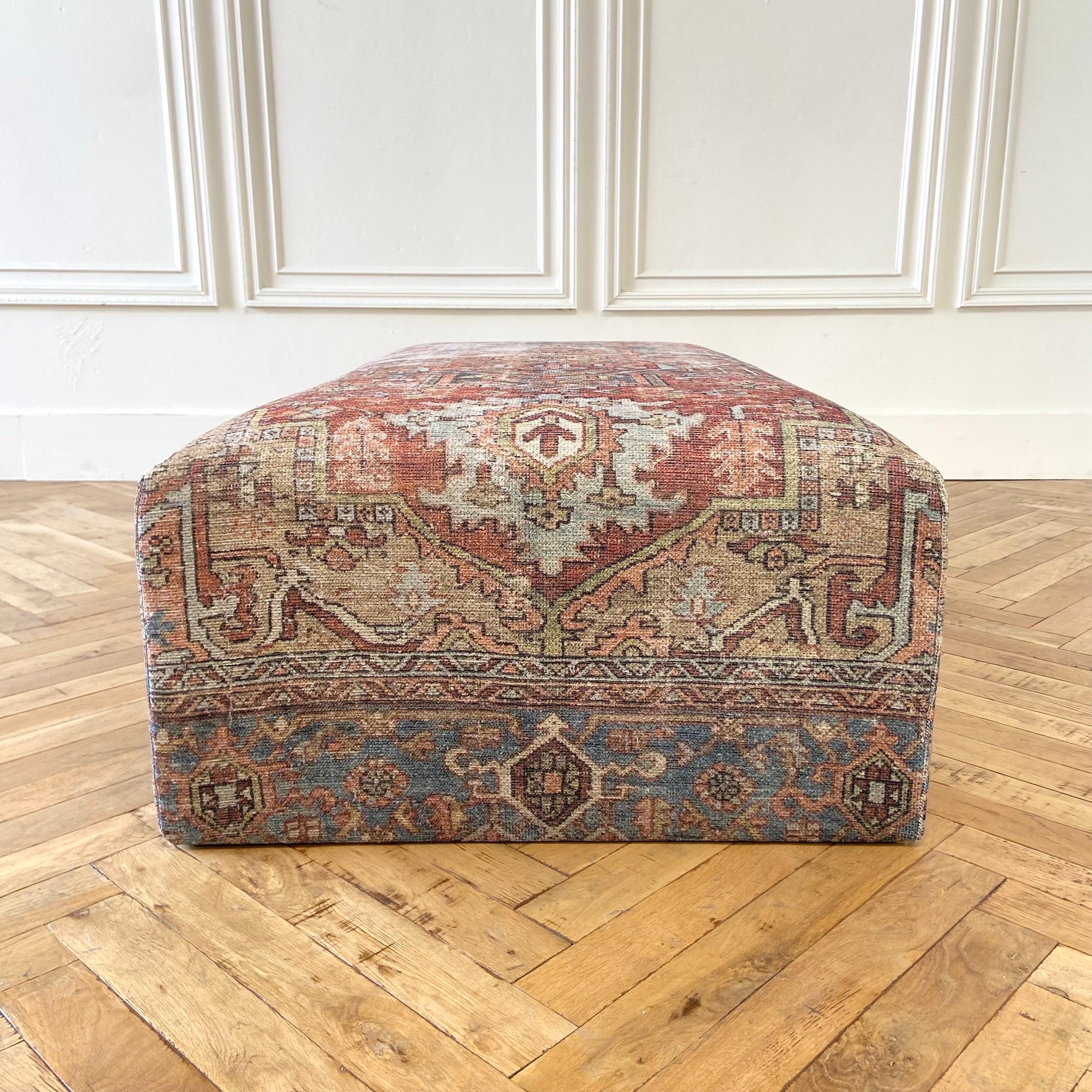 https://a.1stdibscdn.com/custom-made-cube-style-rug-cocktail-ottoman-for-sale-picture-3/f_18223/1647468582416/mobilejpegupload_7A5D90370B654793BE02418290947D81_master.jpg