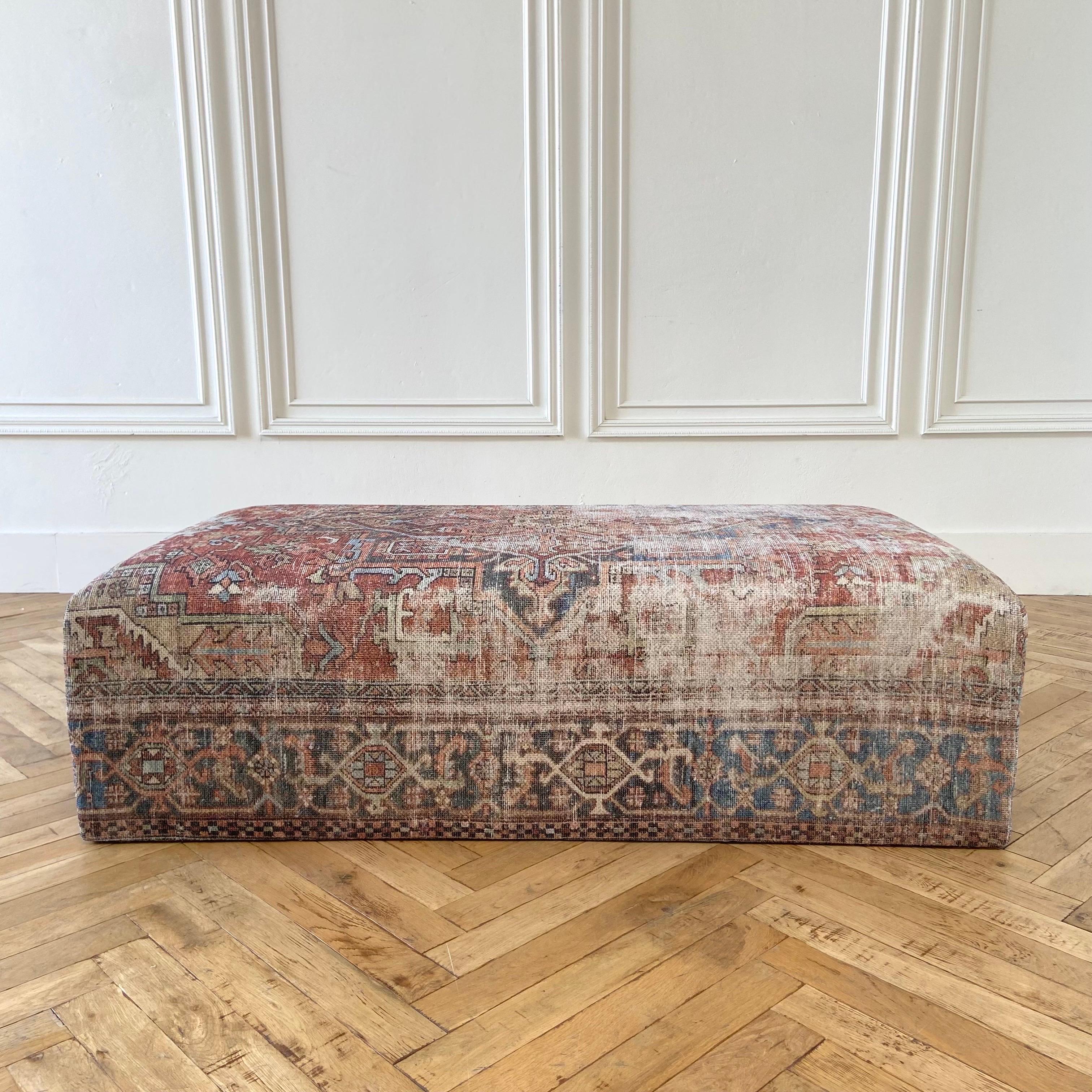 https://a.1stdibscdn.com/custom-made-cube-style-rug-cocktail-ottoman-for-sale-picture-13/f_18223/1647468639702/mobilejpegupload_7F1204EDF2EB4C4AA801E3EECFF48B02_master.jpg