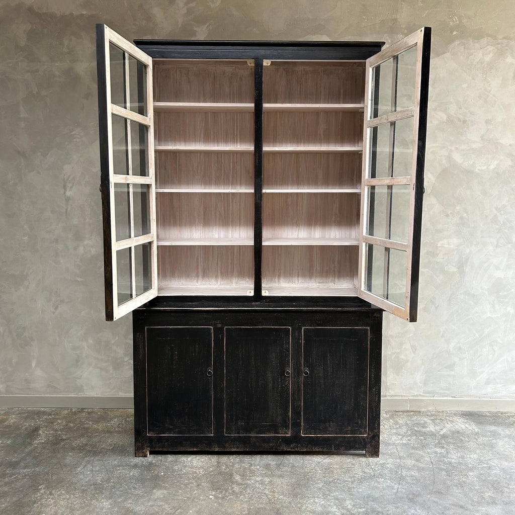 https://a.1stdibscdn.com/vintage-style-reclaimed-wood-hutch-in-distressed-black-finish-for-sale-picture-3/f_18223/f_384692221708218531044/mobilejpegupload_855D904ED20C45728F90702D2C3CA6EB_master.jpg