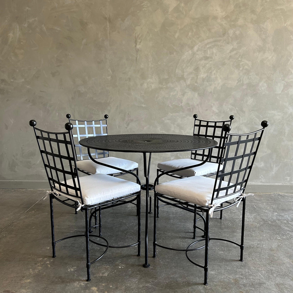 https://a.1stdibscdn.com/custom-made-outdoor-iron-dining-chair-with-sunbrella-cushion-for-sale-picture-13/f_18223/f_482916721768247967754/mobilejpegupload_AECD971CC5CA4A289A48ECE9C767DB3D_master.jpg