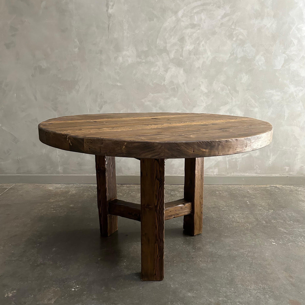 https://a.1stdibscdn.com/custom-reclaimed-elm-wood-dining-table-in-dark-finish-42-for-sale-picture-5/f_18223/f_469021221759435139240/mobilejpegupload_B3D21B445AFB4825A522467CD288ECAA_master.jpg