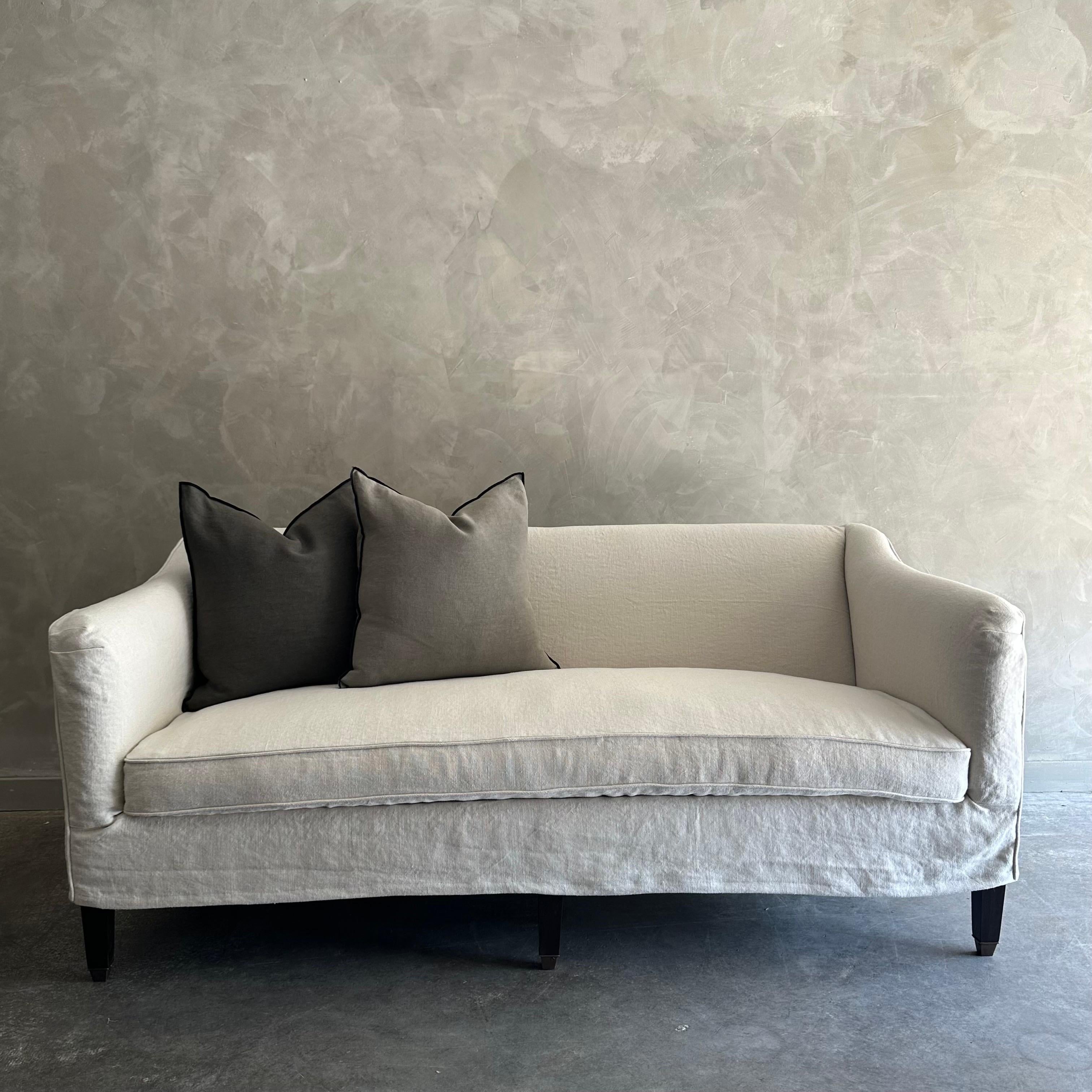 https://a.1stdibscdn.com/custom-upholstered-or-slip-covered-sofa-in-heavy-stone-washed-belgian-linen-for-sale-picture-7/f_18223/1697577854210/mobilejpegupload_B7344A3BE46B4DF1B207FC9F38177CAA_master.jpg