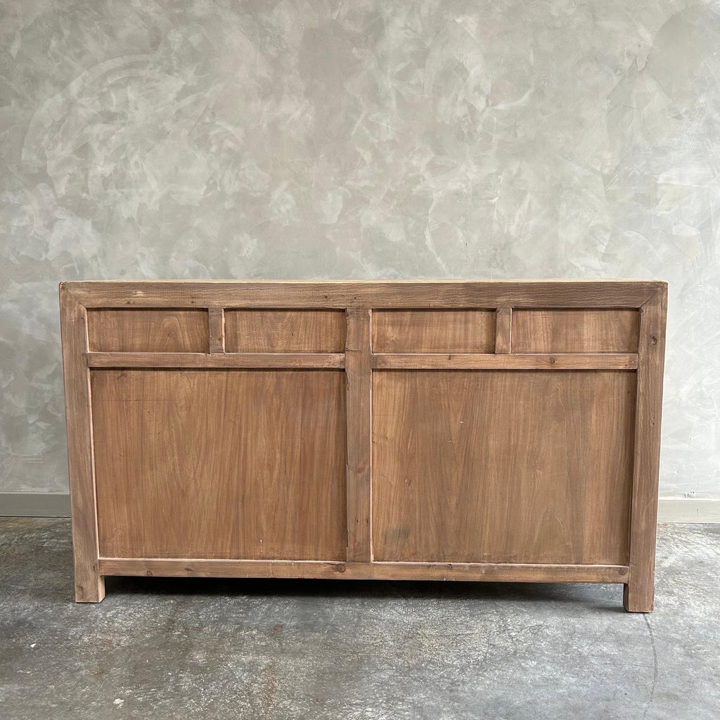 https://a.1stdibscdn.com/luna-double-reclaimed-wood-cabinet-with-drawers-for-sale-picture-9/f_18223/1686798656115/mobilejpegupload_BE2B69CADE474FCEBEB2CD2E8A0116C3_master.jpg
