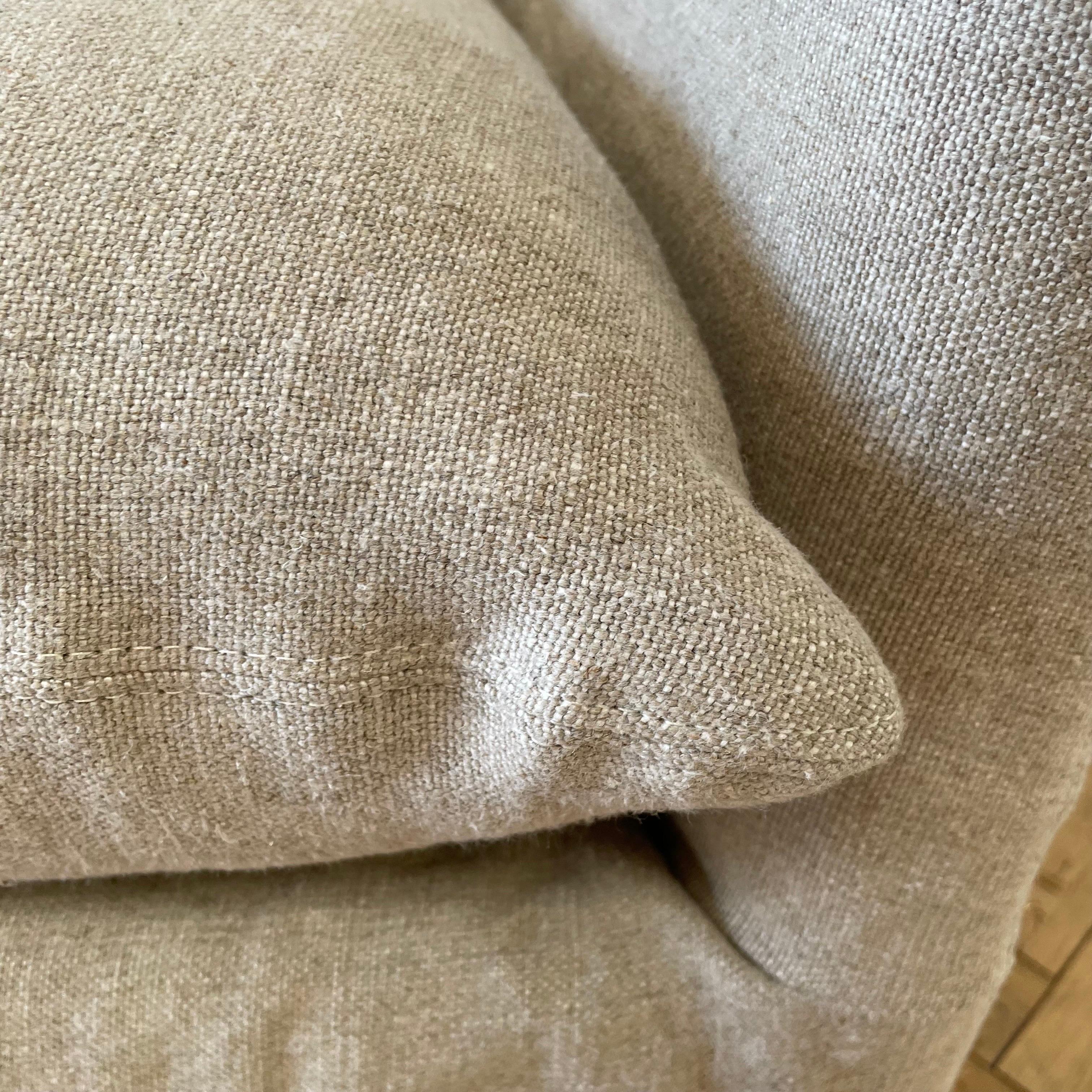 https://a.1stdibscdn.com/custom-swivel-chair-slip-covered-in-a-heavy-flax-stone-washed-linen-for-sale-picture-8/f_18223/1660770718362/mobilejpegupload_BFD3994A46ED414F98981CD1CD8B4BFA_master.jpg