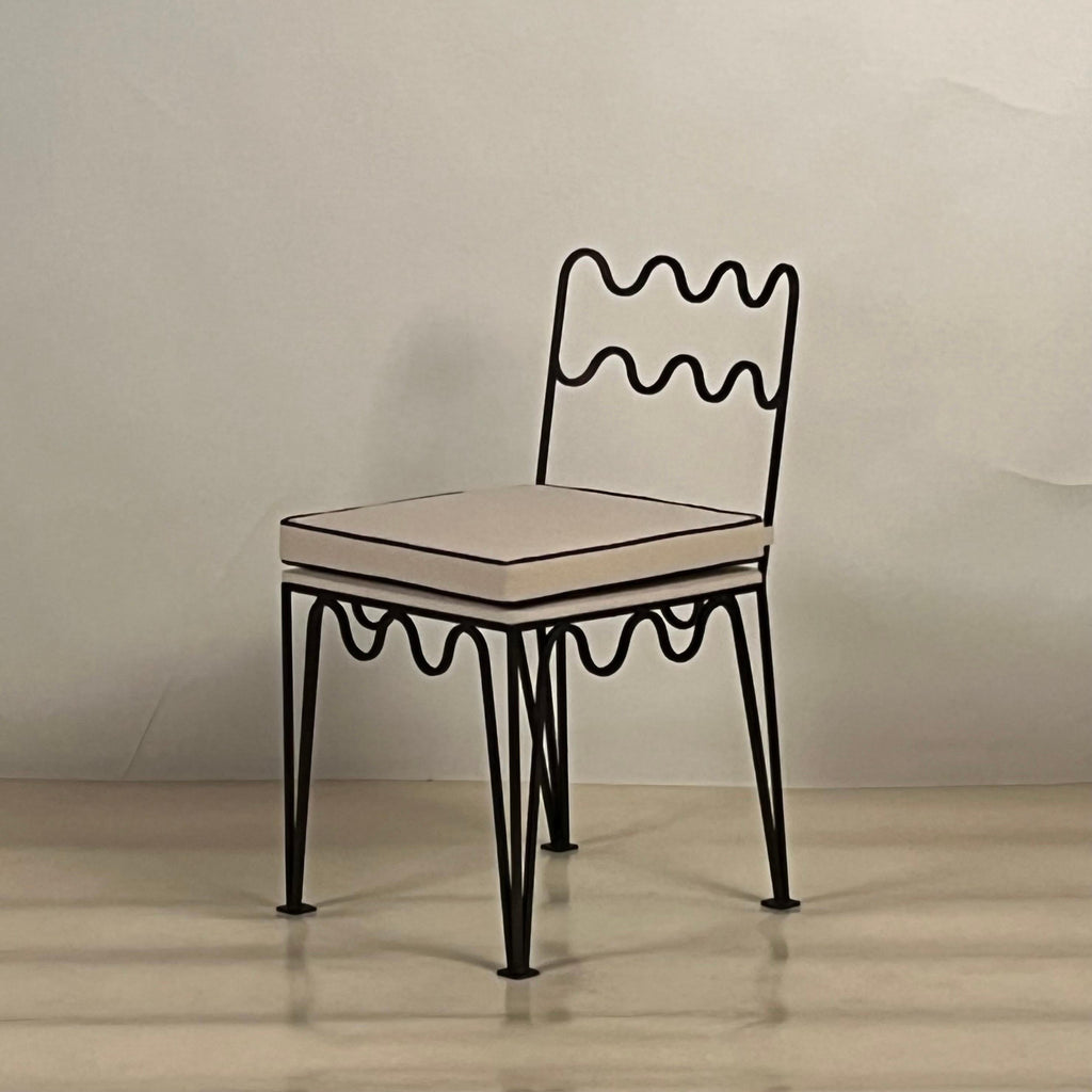 https://a.1stdibscdn.com/undulating-meandre-chair-by-design-freres-for-sale-picture-8/f_8184/f_358041521692651282913/mobilejpegupload_C11D6858D5FA49858EB60B9BCA86B0D5_master.jpg