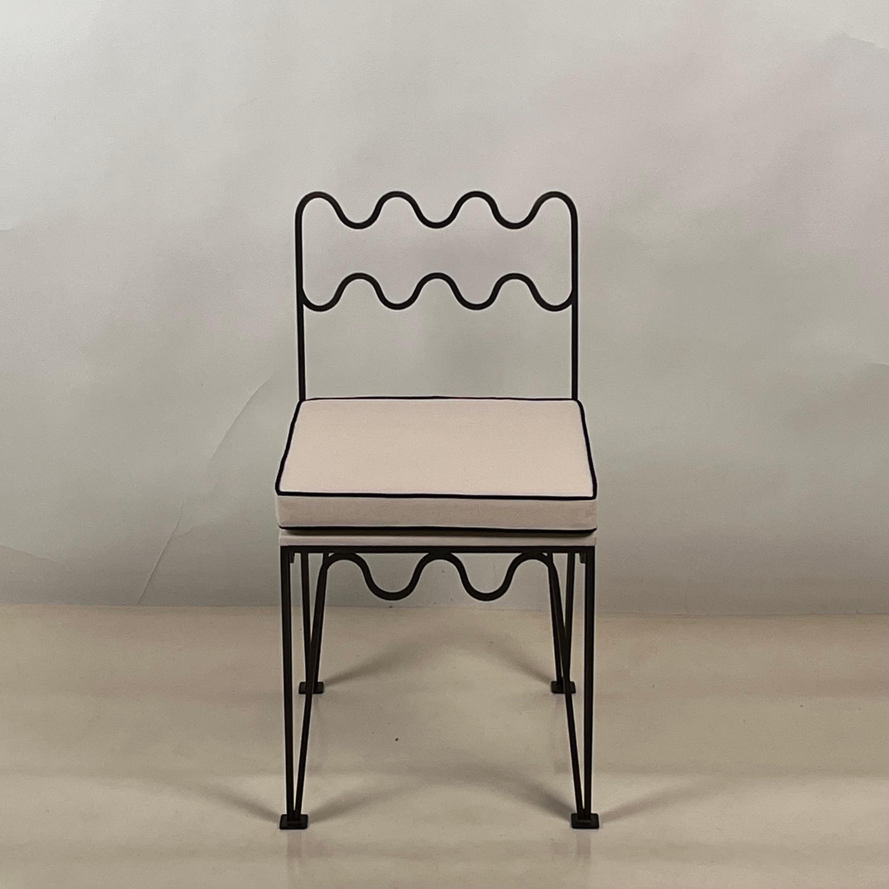 https://a.1stdibscdn.com/undulating-meandre-chair-by-design-freres-for-sale-picture-6/f_8184/f_358041521692651281085/mobilejpegupload_C1442577FE5B457FAE4E8F8716E942F2_master.jpg