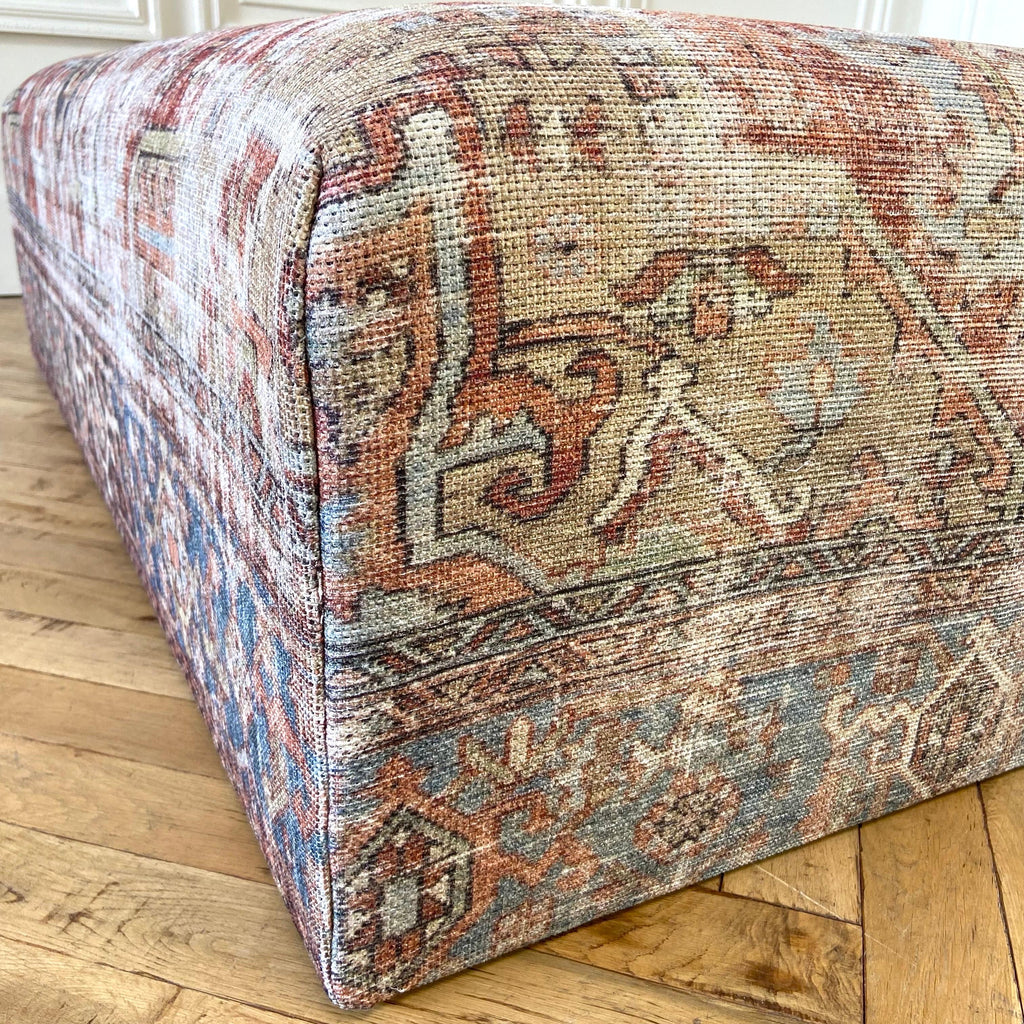 https://a.1stdibscdn.com/custom-made-cube-style-rug-cocktail-ottoman-for-sale-picture-10/f_18223/1647468608280/mobilejpegupload_C2BF4C4284C54871B2FB11A68571EFAC_master.jpg