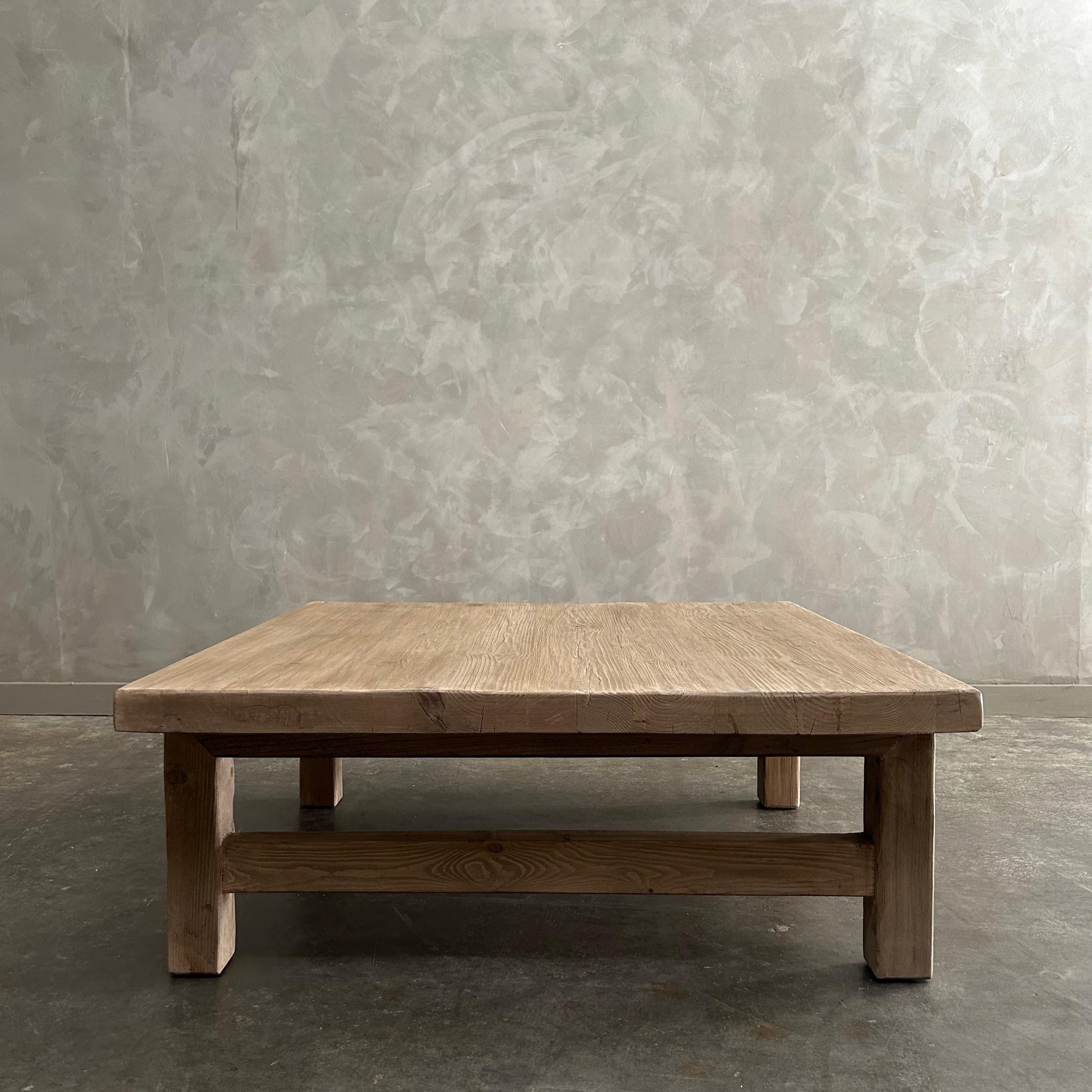 https://a.1stdibscdn.com/custom-made-reclaimed-elm-wood-square-coffee-table-for-sale-picture-7/f_18223/f_468873321759347999638/mobilejpegupload_C934AA0B4A934C098E243A51A3B29965_master.jpg