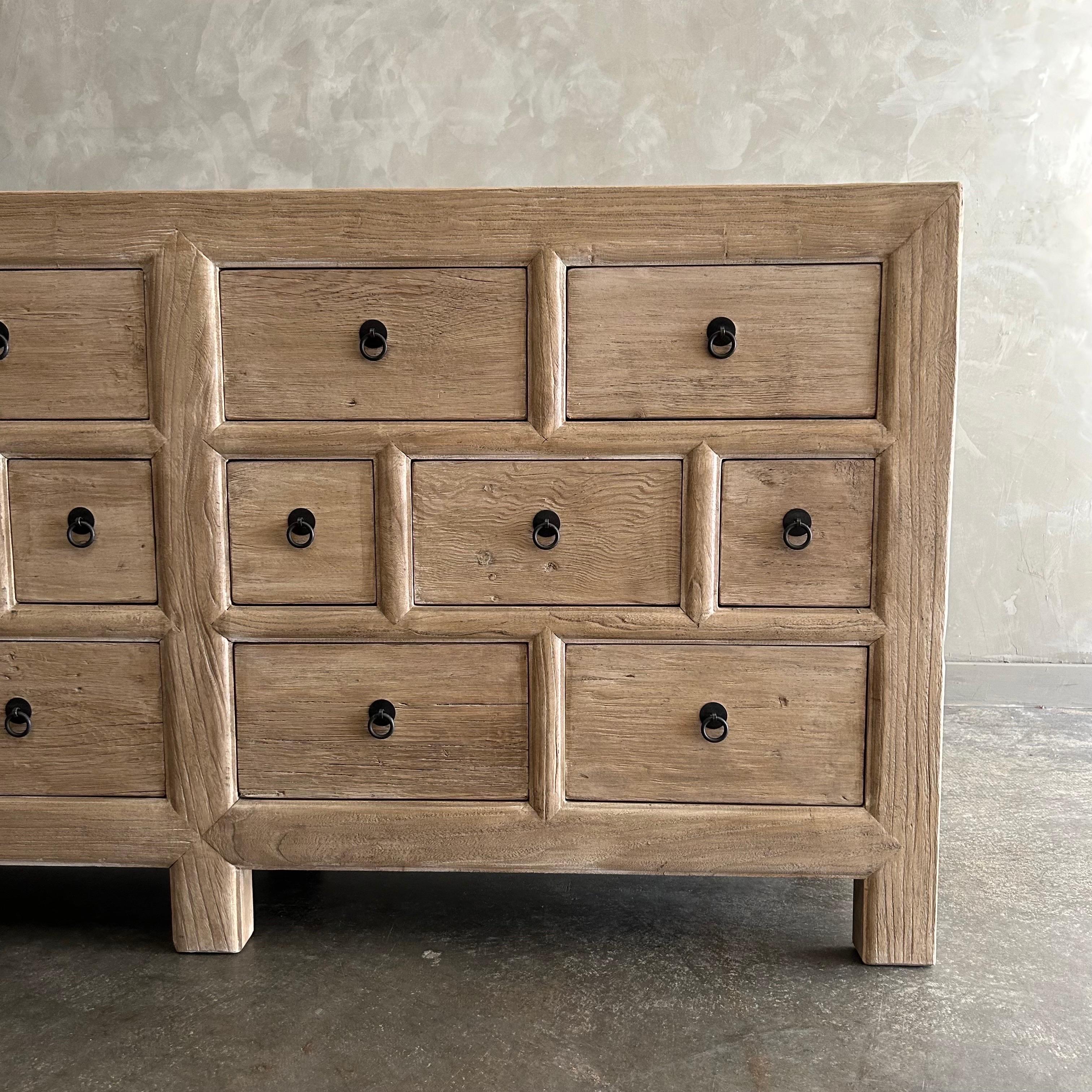 https://a.1stdibscdn.com/custom-made-elm-wood-apothecary-style-cabinet-in-natural-finish-for-sale-picture-13/f_18223/1702782126470/mobilejpegupload_CD58A00C33BD436594C390F21DEAEE88_master.jpg