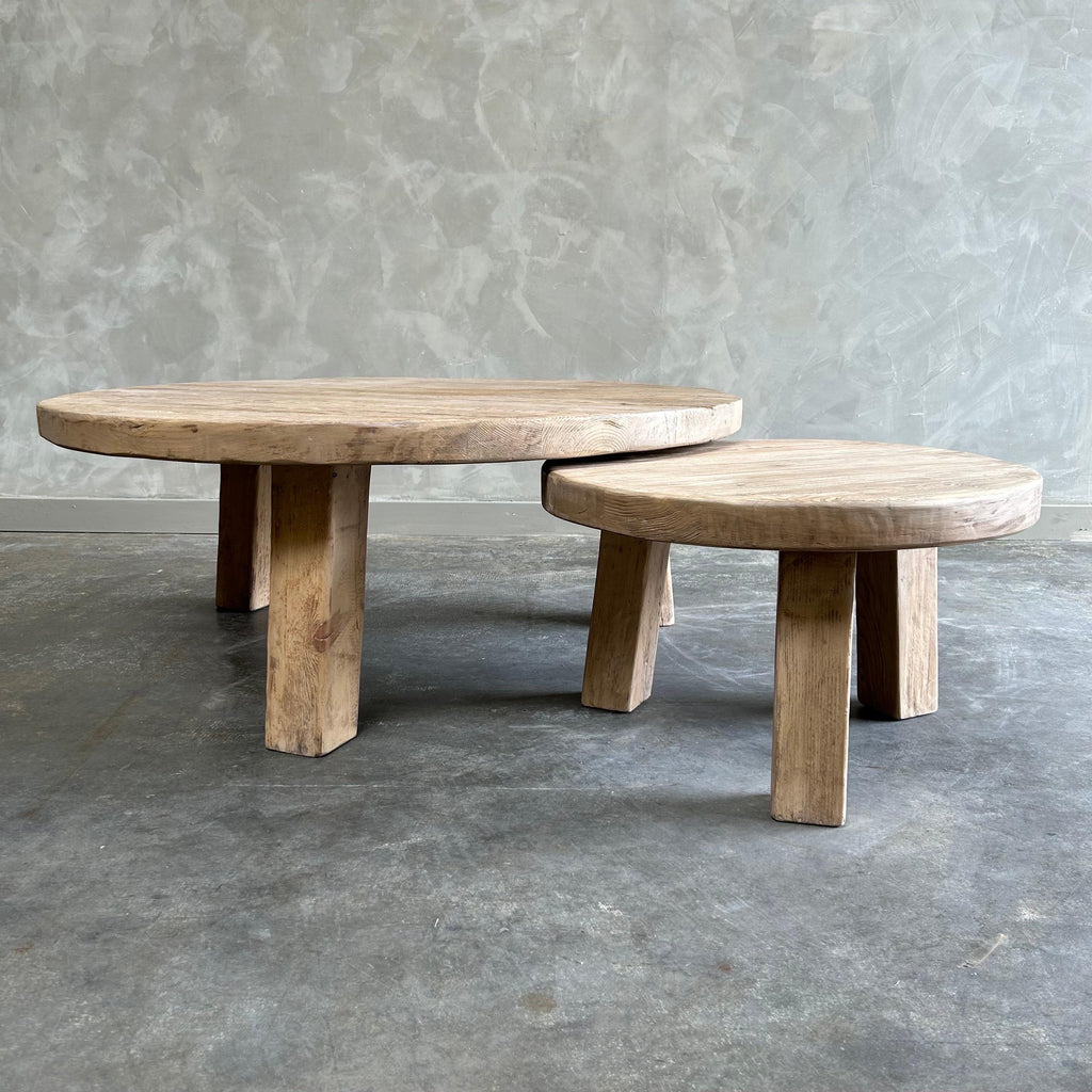 https://a.1stdibscdn.com/solid-round-reclaimed-elm-wood-2-piece-nesting-coffee-table-set-for-sale-picture-6/f_18223/1686799792327/mobilejpegupload_D41FBB2A0E614E7C9F4BE64FBC09409A_master.jpg
