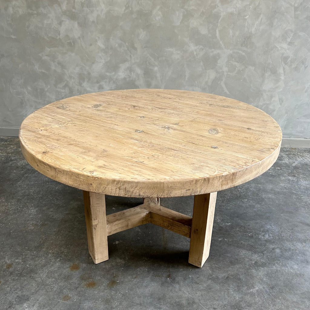 https://a.1stdibscdn.com/custom-made-42-round-elm-wood-dining-table-for-sale-picture-3/f_18223/f_469020021759434829914/mobilejpegupload_D43591D6CB374697B0FEB9CFEED1589C_master.jpg