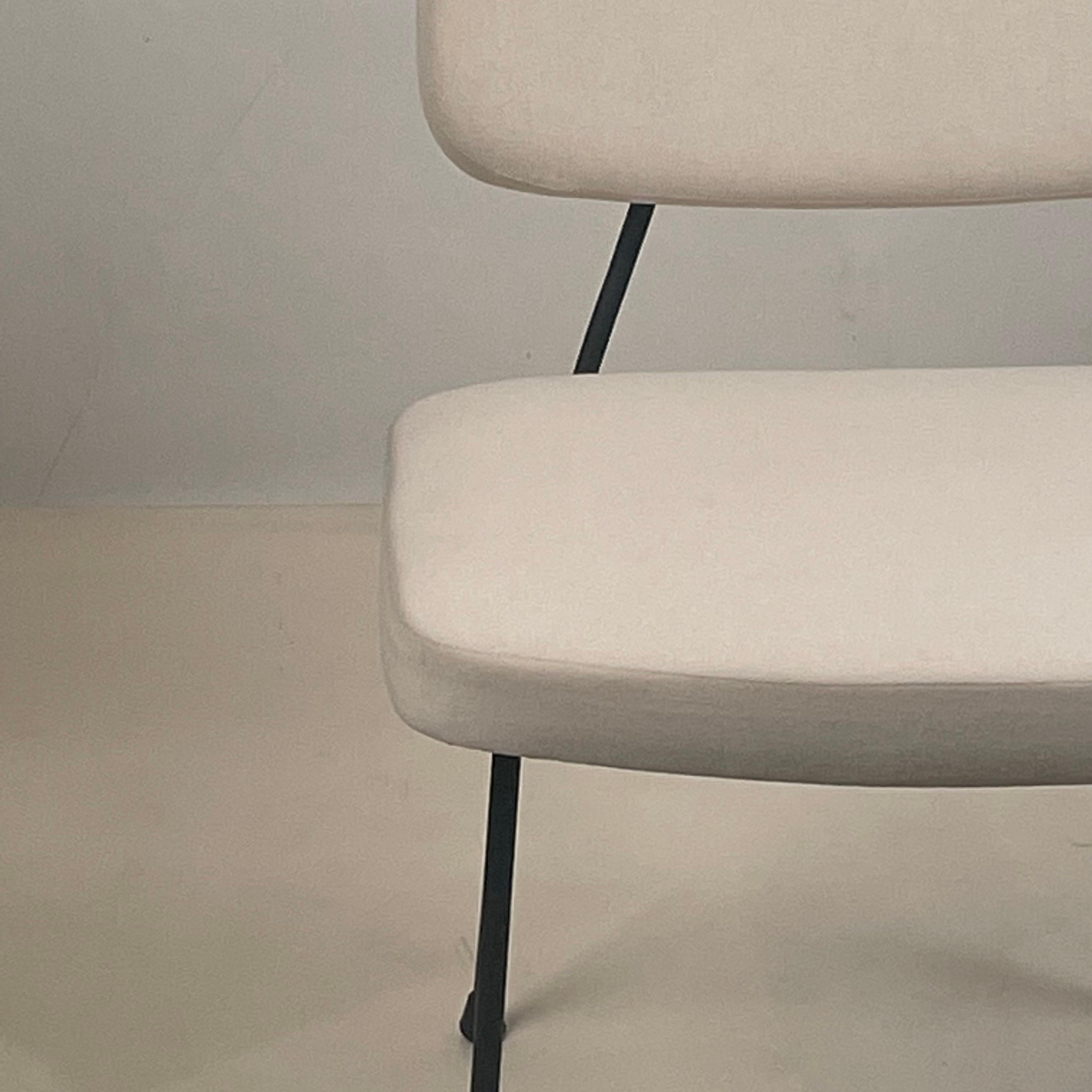 https://a.1stdibscdn.com/set-of-4-decade-dining-chairs-by-design-freres-for-sale-picture-5/f_8184/1638469642243/mobilejpegupload_D518BCF2C99C4E1EA1D10CEA102BCCA3_master.jpg