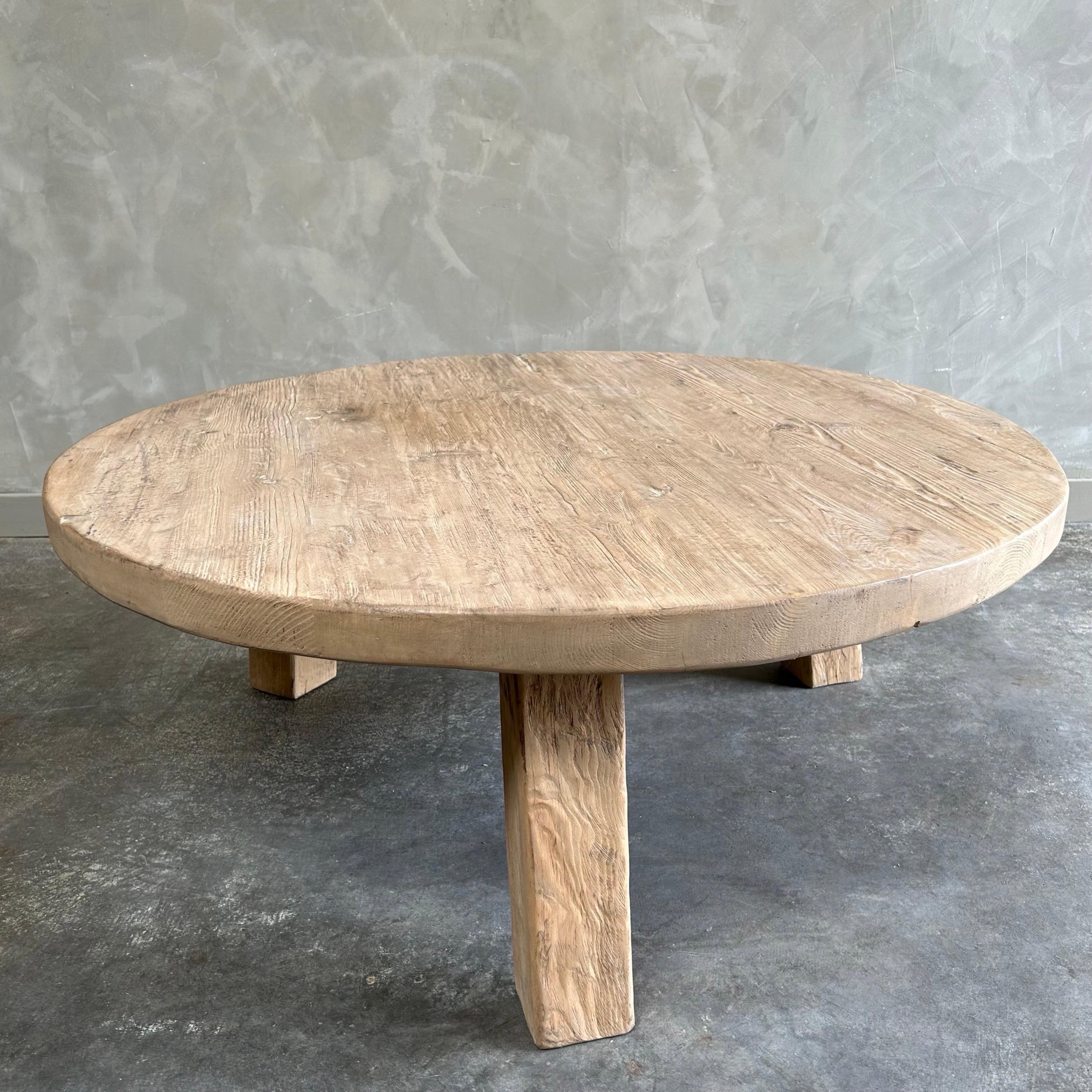 https://a.1stdibscdn.com/custom-round-luna-reclaimed-wood-coffee-table-for-sale-picture-4/f_18223/f_429880221735855352362/mobilejpegupload_D9BD96B12F6944DF87D7221674242830_master.jpg