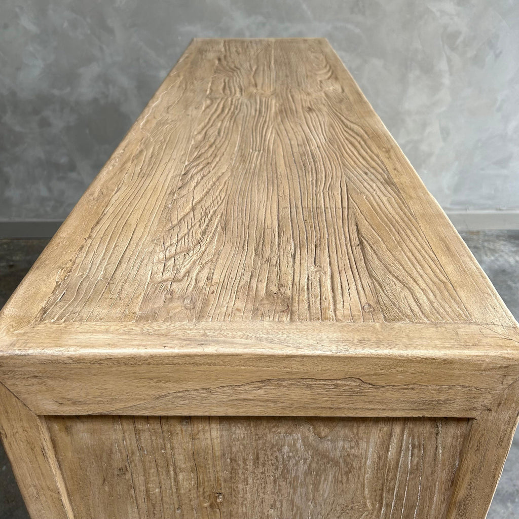 https://a.1stdibscdn.com/luna-double-reclaimed-wood-cabinet-with-drawers-for-sale-picture-8/f_18223/1686798654588/mobilejpegupload_E61C9A6EB9F944FC8484764C63C3AEDF_master.jpg