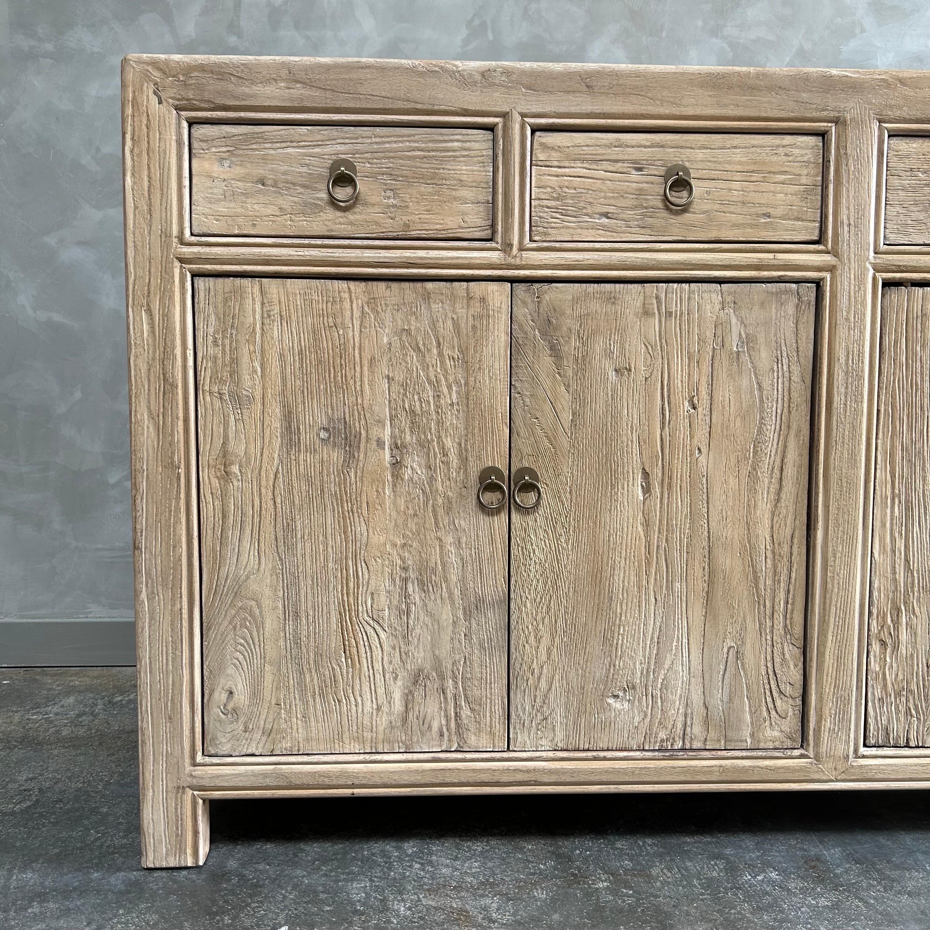 https://a.1stdibscdn.com/luna-double-reclaimed-wood-cabinet-with-drawers-for-sale-picture-11/f_18223/1686798675612/mobilejpegupload_E76B968E33B848C3BE16D24B823D8295_master.jpg