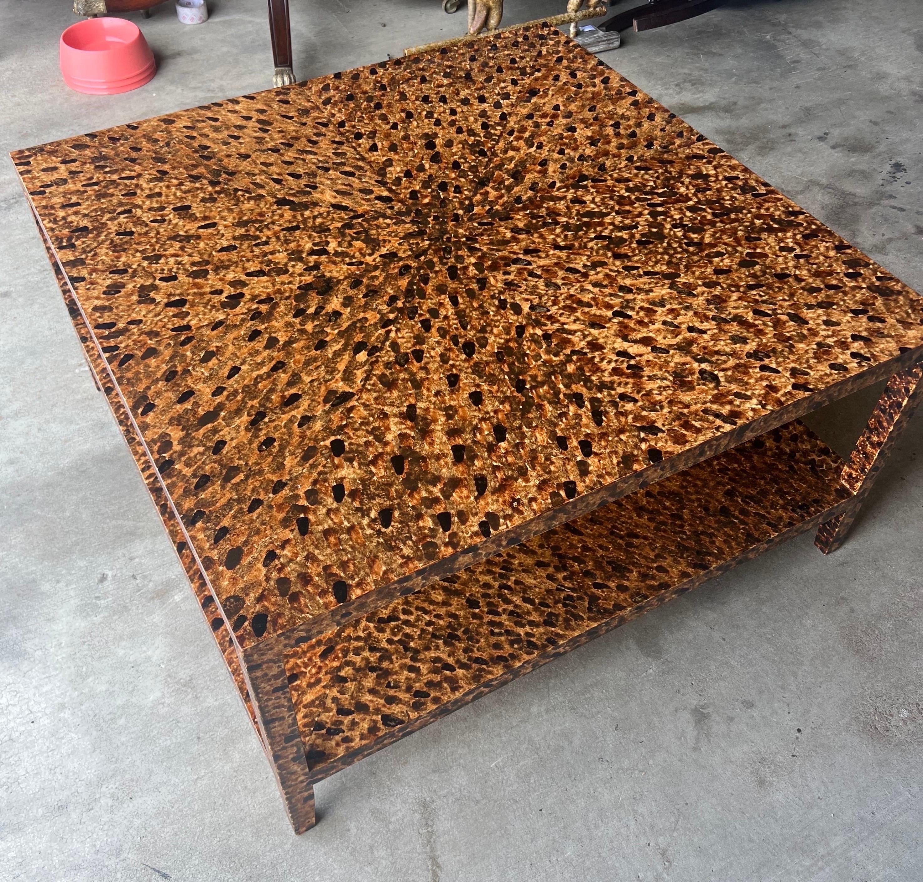 https://a.1stdibscdn.com/custom-hand-painted-cocktail-table-in-faux-tortoiseshell-finish-for-sale-picture-2/f_51881/1688564220653/mobilejpegupload_ECCE0897D1024343B57BC8AC6C698166_master.jpg